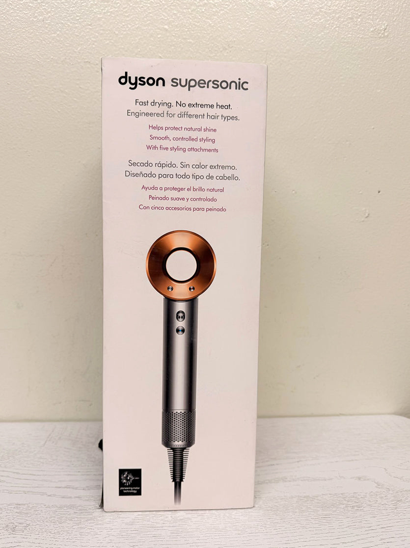 Dyson Supersonic™ Hair Dryer – Fast Drying, Magnetic Attachments, Open Box Like New