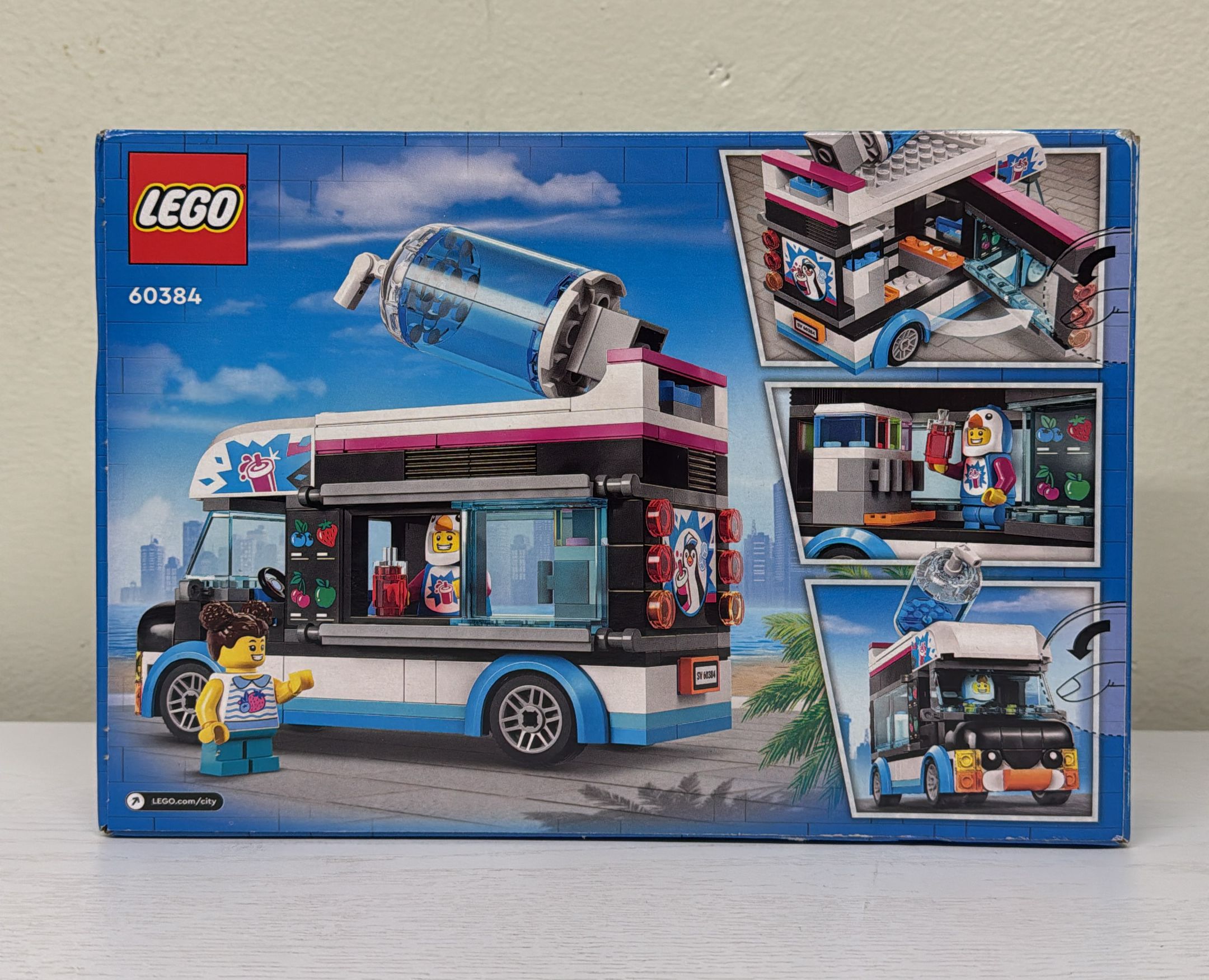 LEGO City Penguin Slushy Van 60384