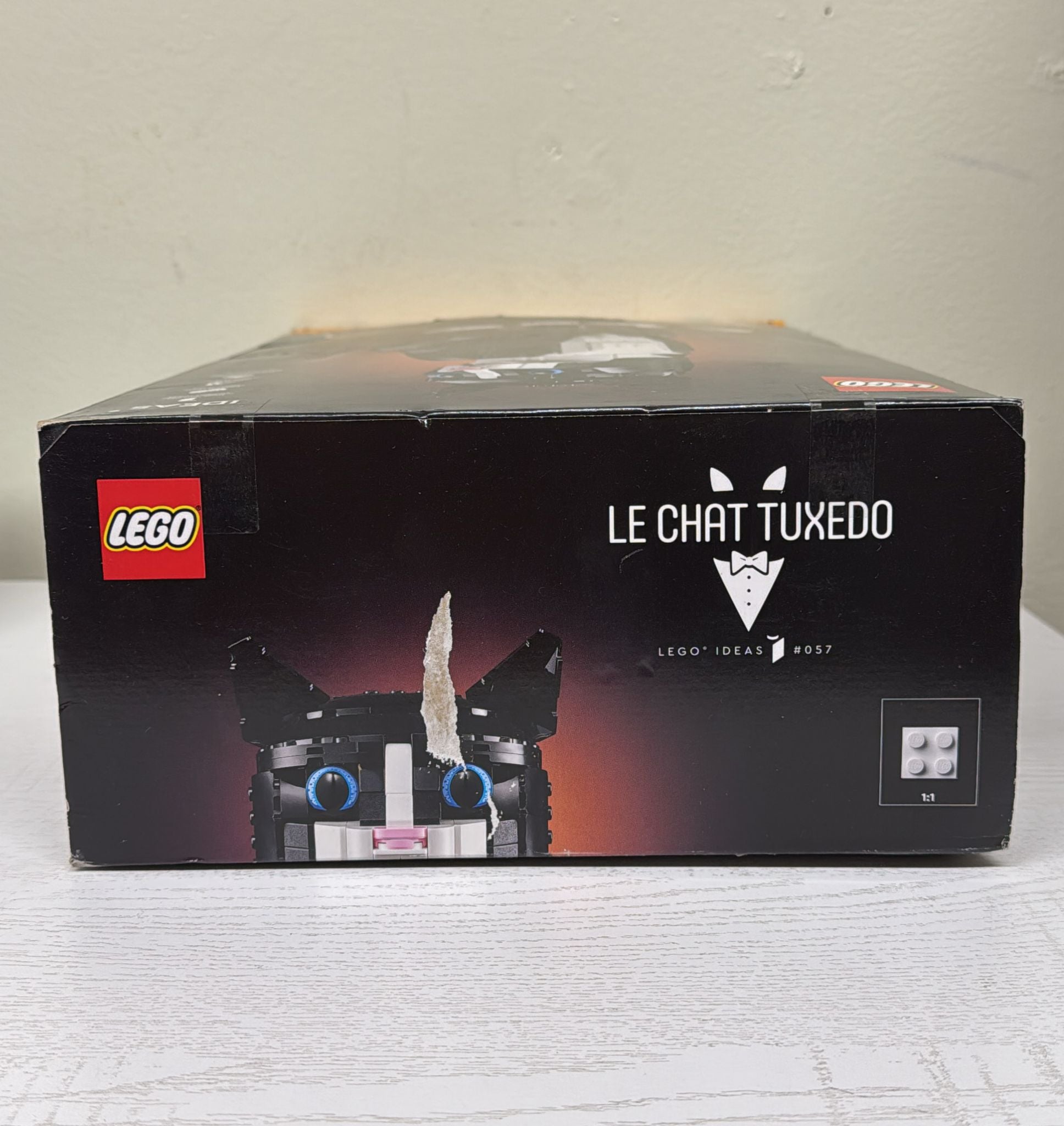 LEGO Ideas Tuxedo Cat 21349 – Adorable Collectible Model for Cat Lovers