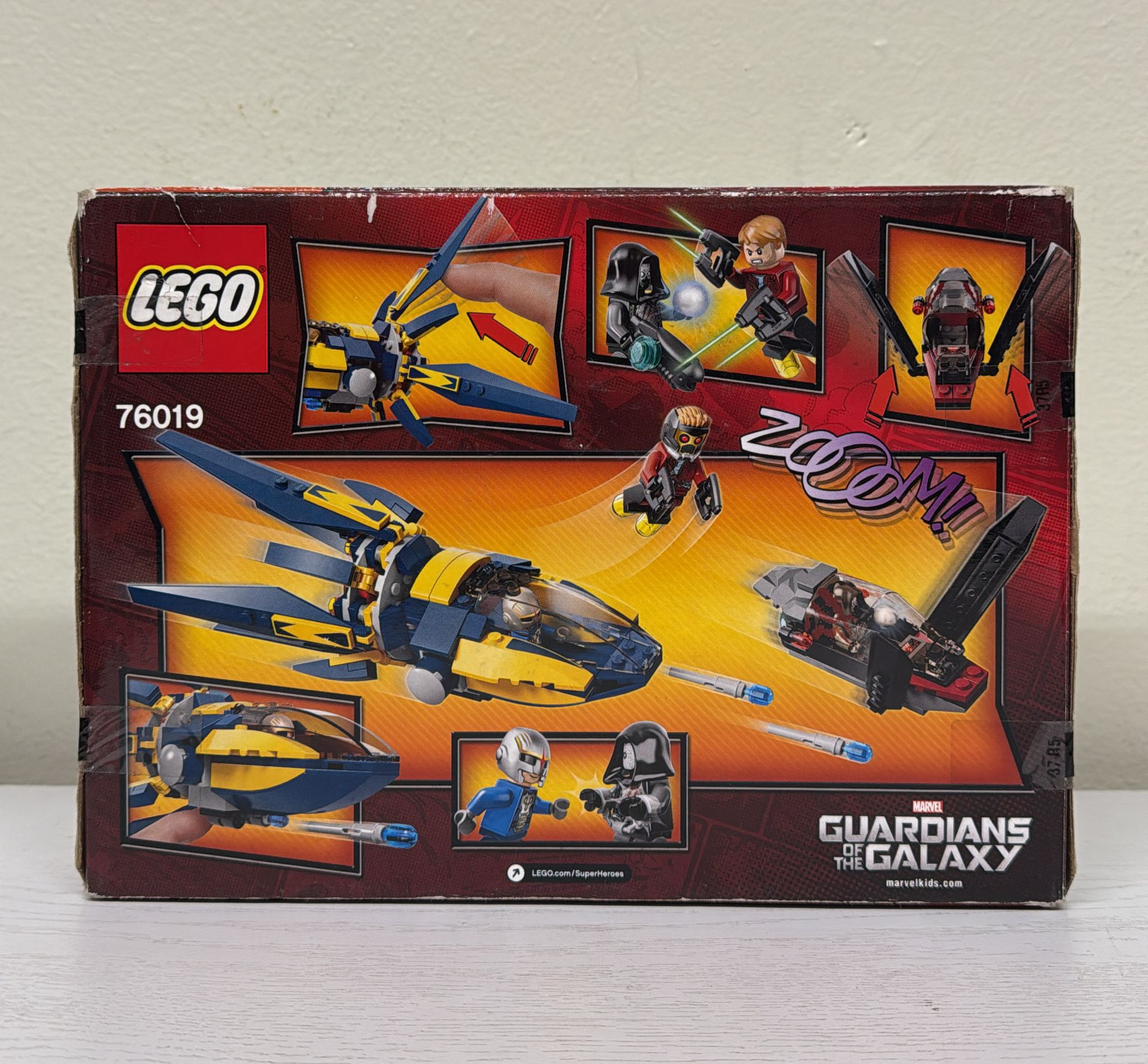 LEGO Superheroes Starblaster Showdown Building Set (76019)