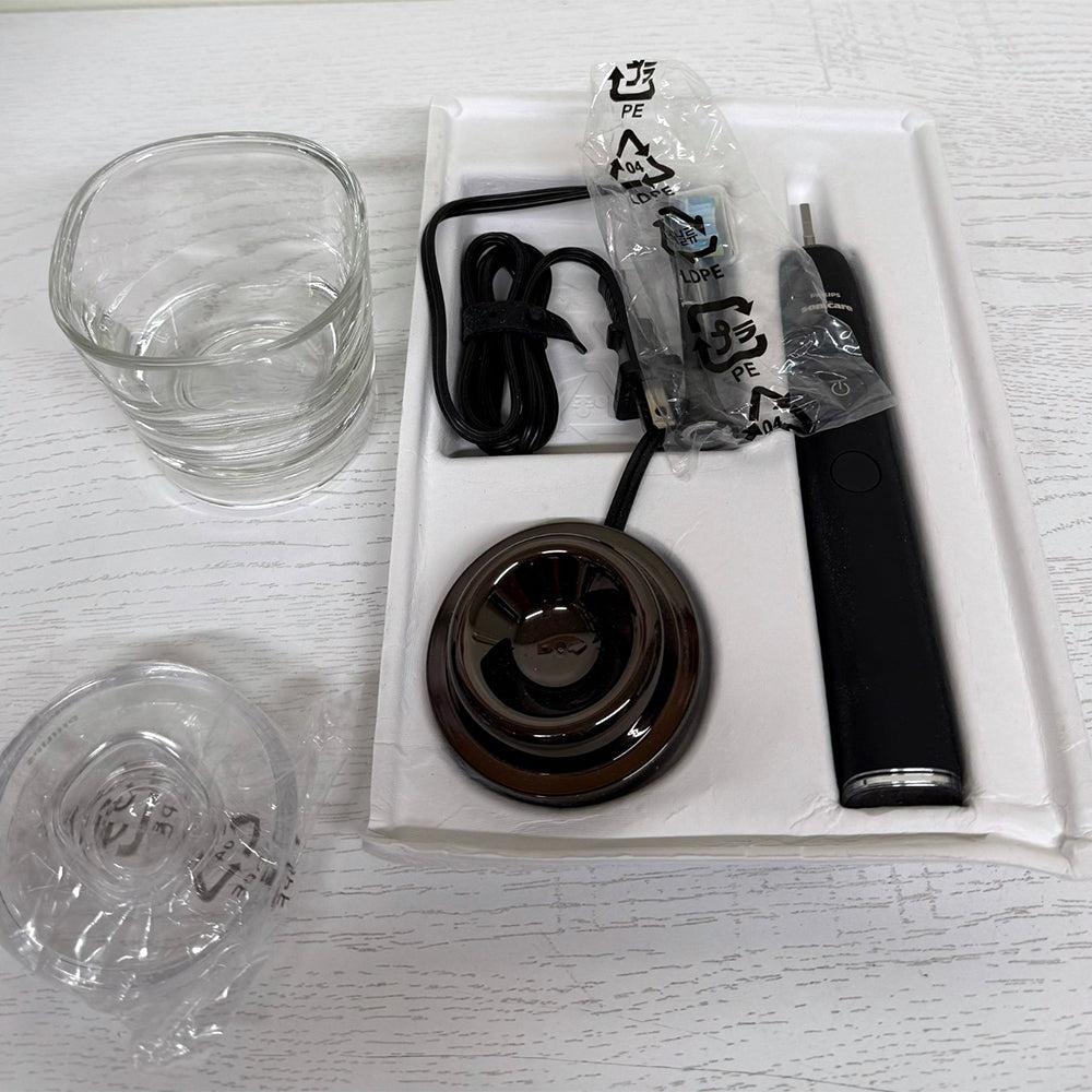 Philips Sonicare DiamondClean Smart 9300 Electric Toothbrush – Black, HX9903/15 (Open Box, Missing Case)