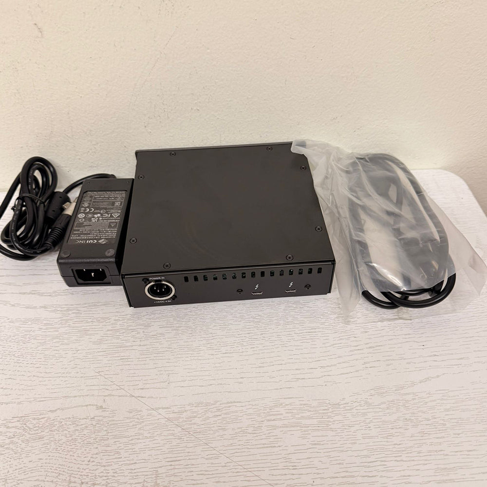 Universal Audio UAD-2 Satellite Thunderbolt DSP Accelerator OCTO Core – (Open Box)