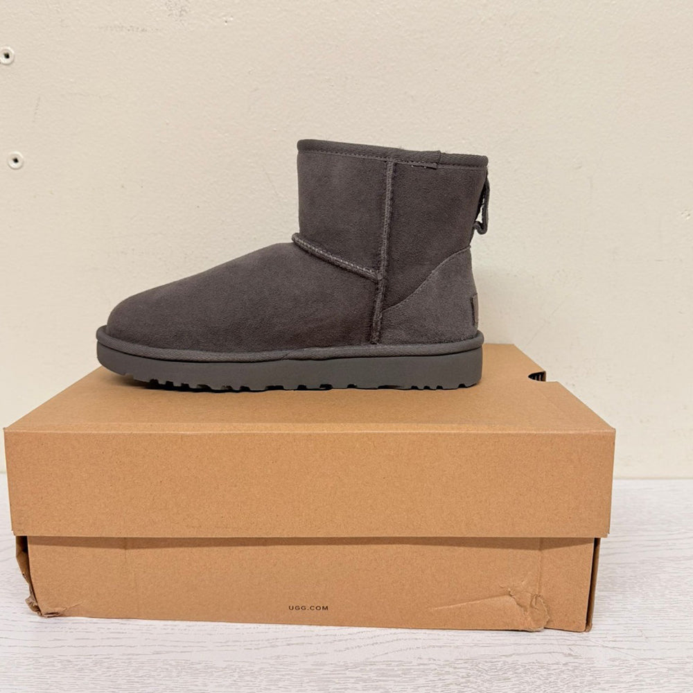 UGG Women’s Classic Mini II Boot – Grey Suede – Size 6 (US) – Brand New in Box