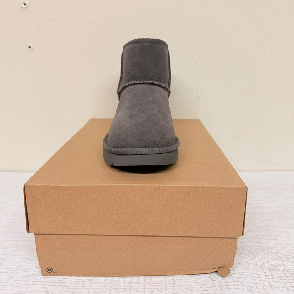 UGG Women’s Classic Mini II Boot – Grey Suede – Size 6 (US) – Brand New in Box