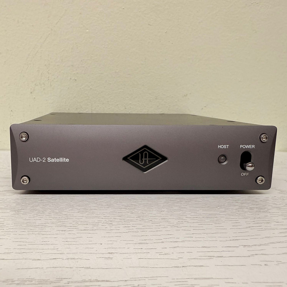 Universal Audio UAD-2 Satellite Thunderbolt DSP Accelerator OCTO Core – (Open Box)