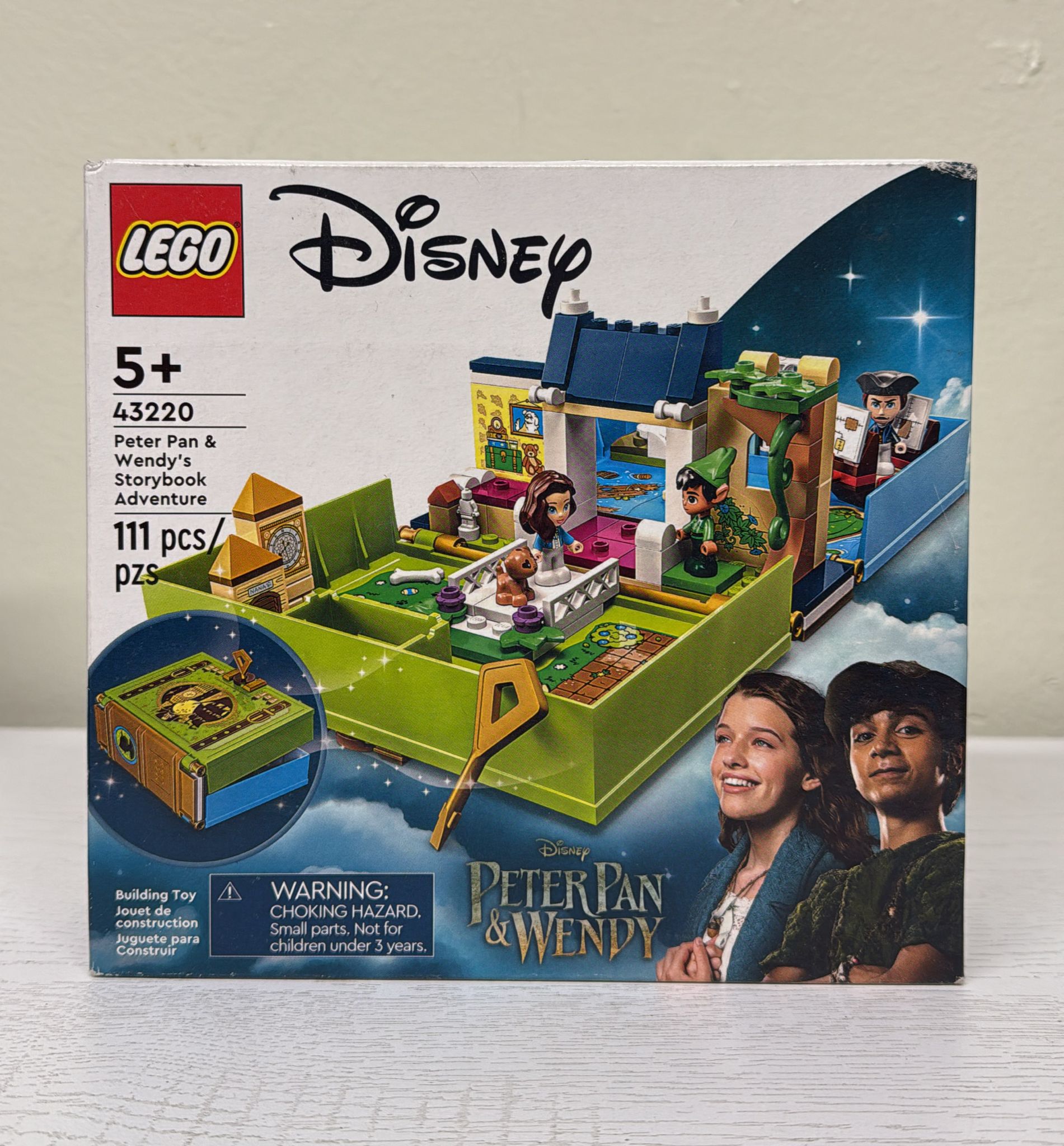 LEGO Disney Peter Pan &amp; Wendy Storybook Adventure (43220)