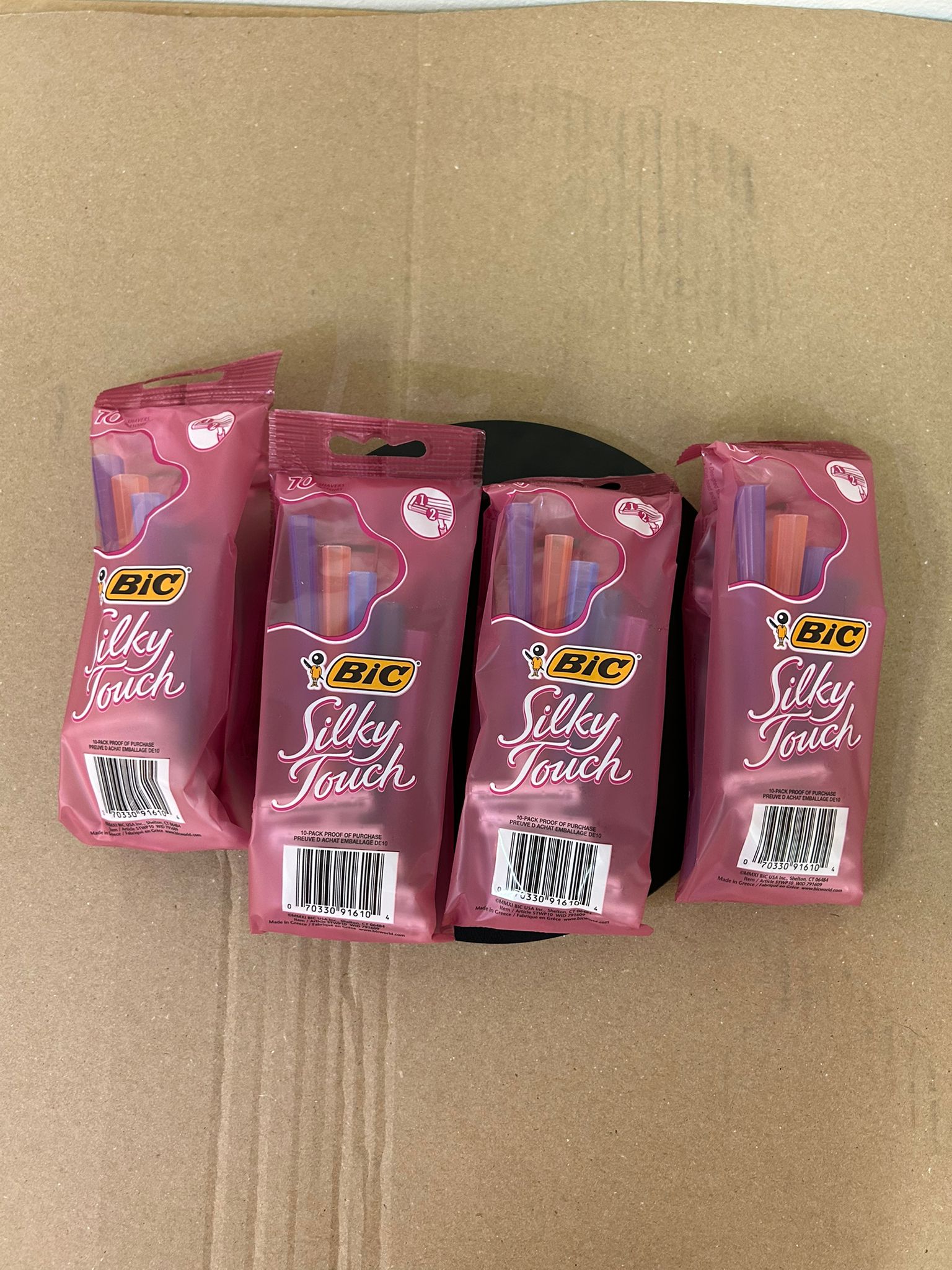 BIC Silky Touch Women's Disposable Razors, 10-Count Value Pack (Brand New)