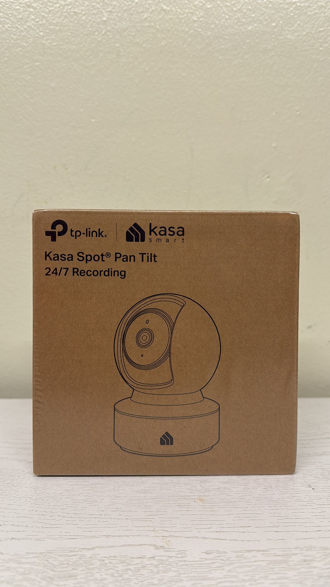 Kasa Indoor Pan/Tilt Smart Security Camera (EC70) – 1080p HD Wi-Fi Camera