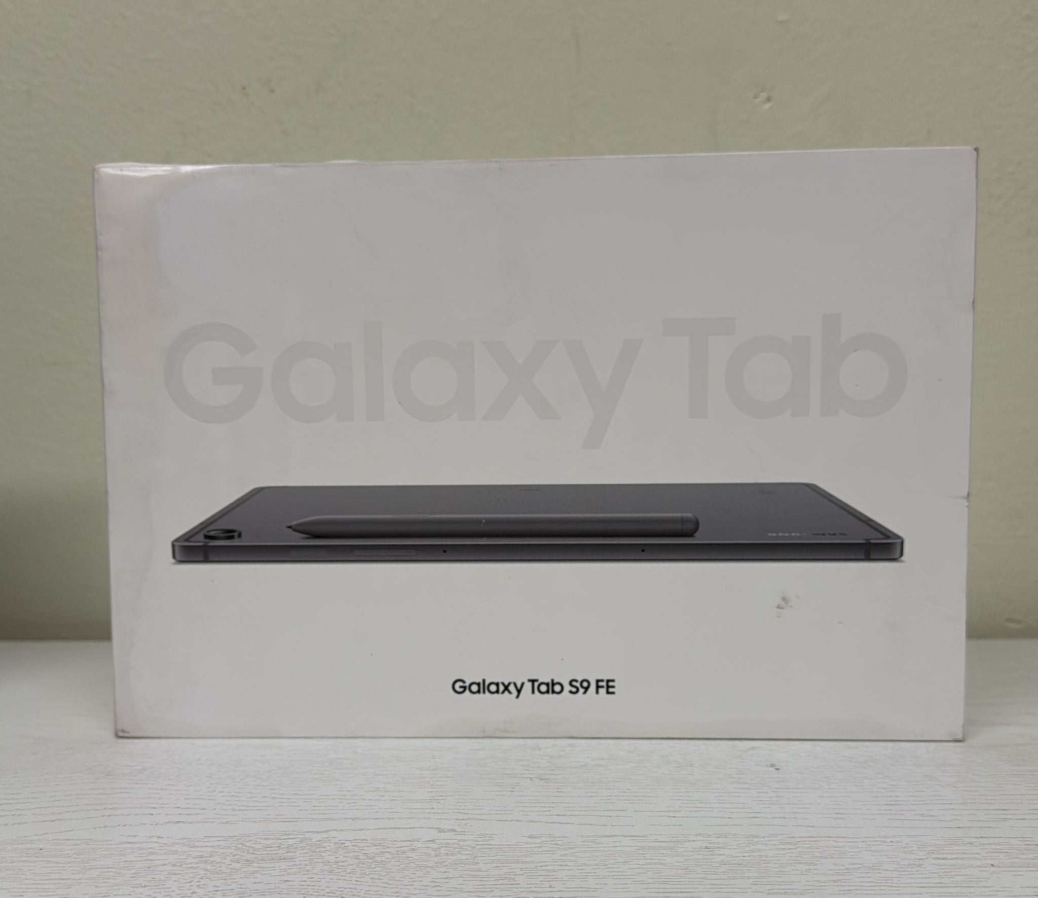 Samsung Galaxy Tab S9 FE 10.9” 128GB WiFi Android Tablet