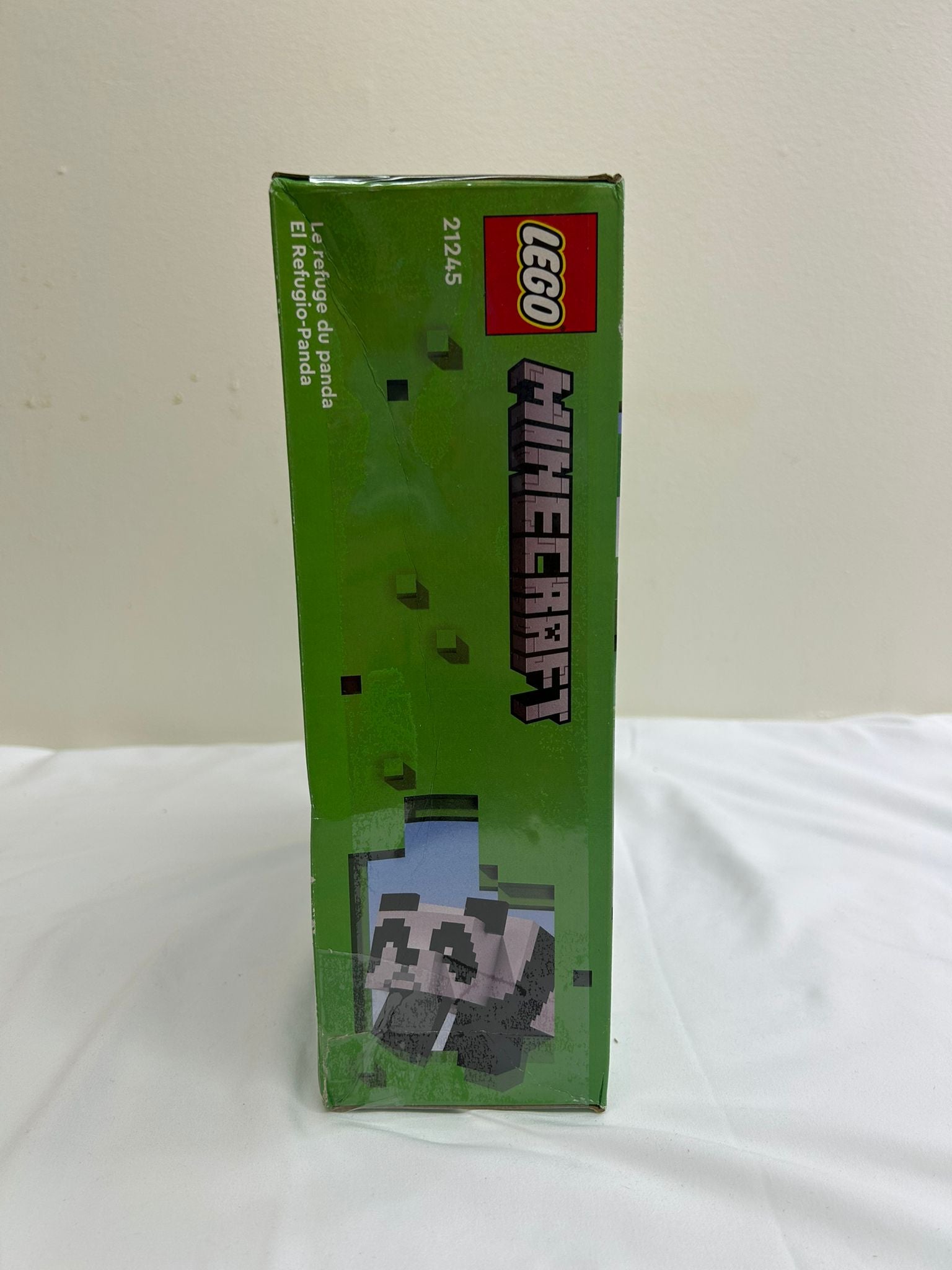 LEGO Minecraft The Panda Haven (21245)