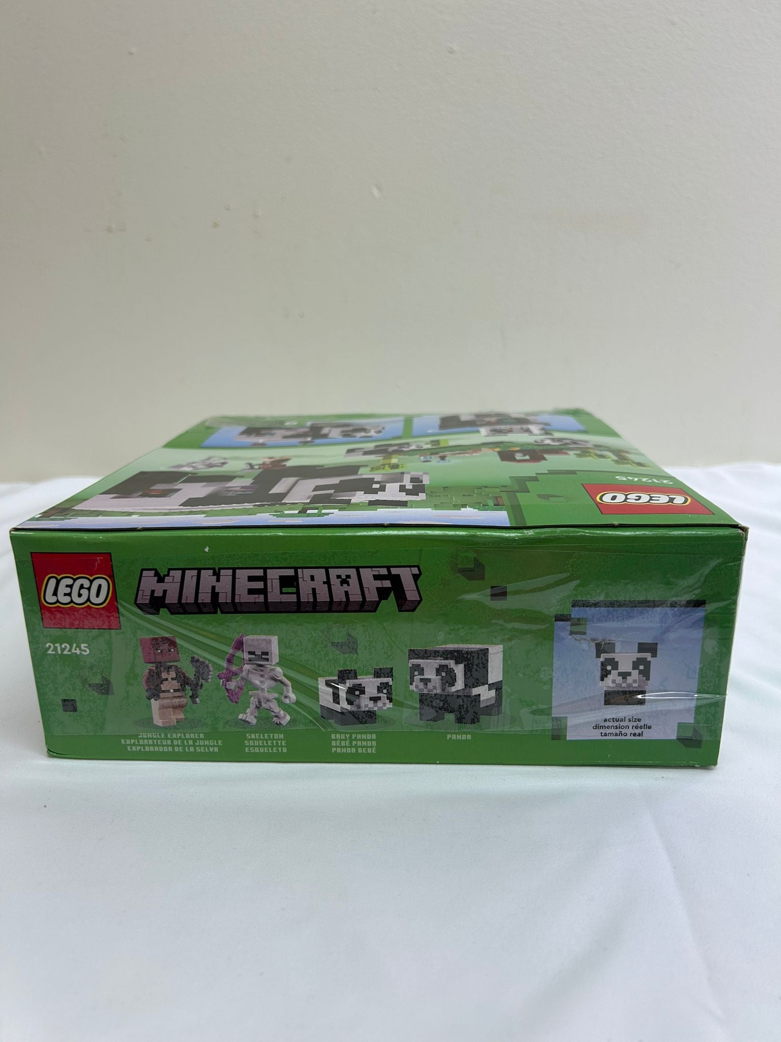 LEGO Minecraft The Panda Haven (21245)