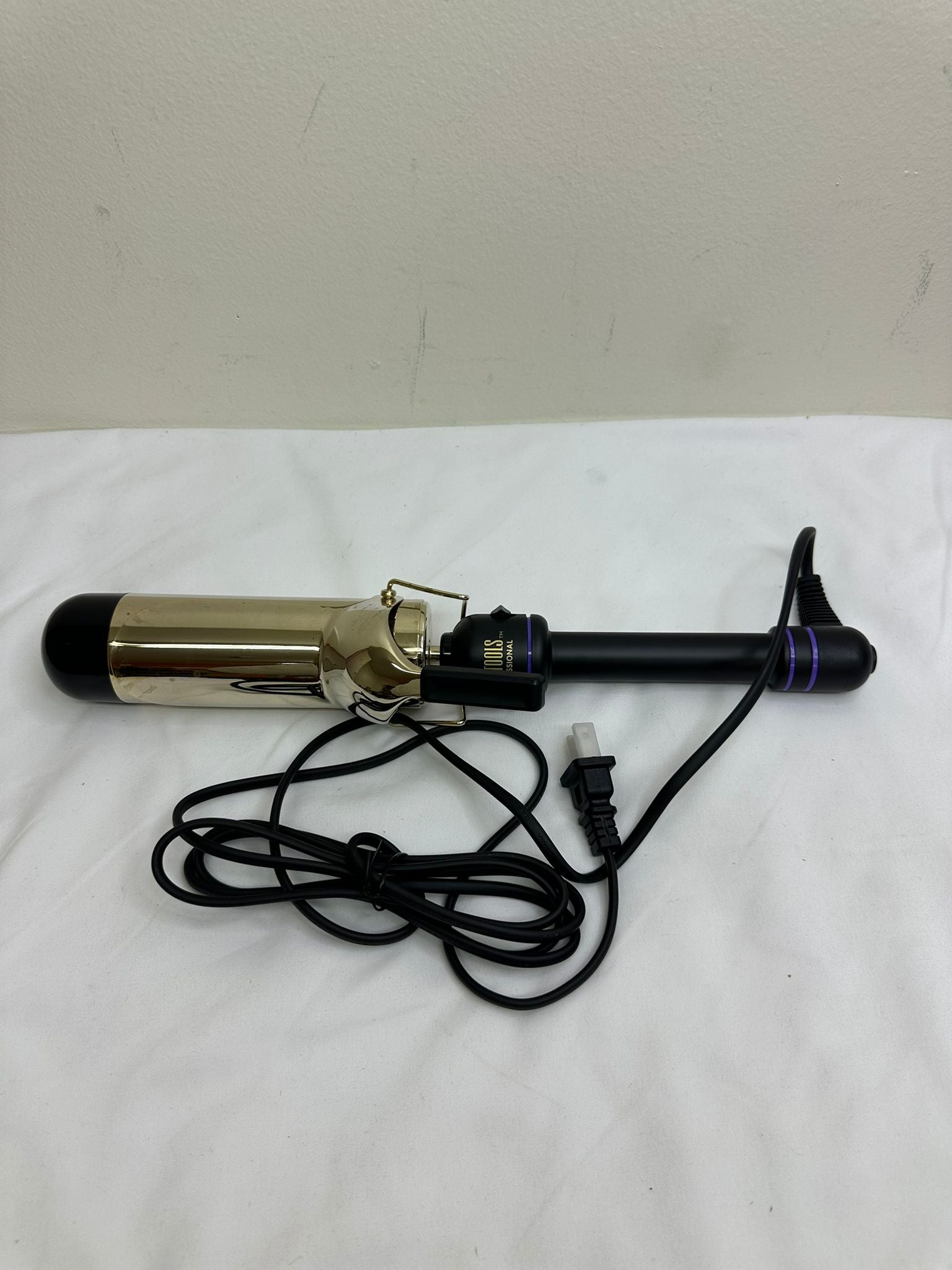 HOT TOOLS 24K Gold Professional 2" Extended Barrel Curling Iron