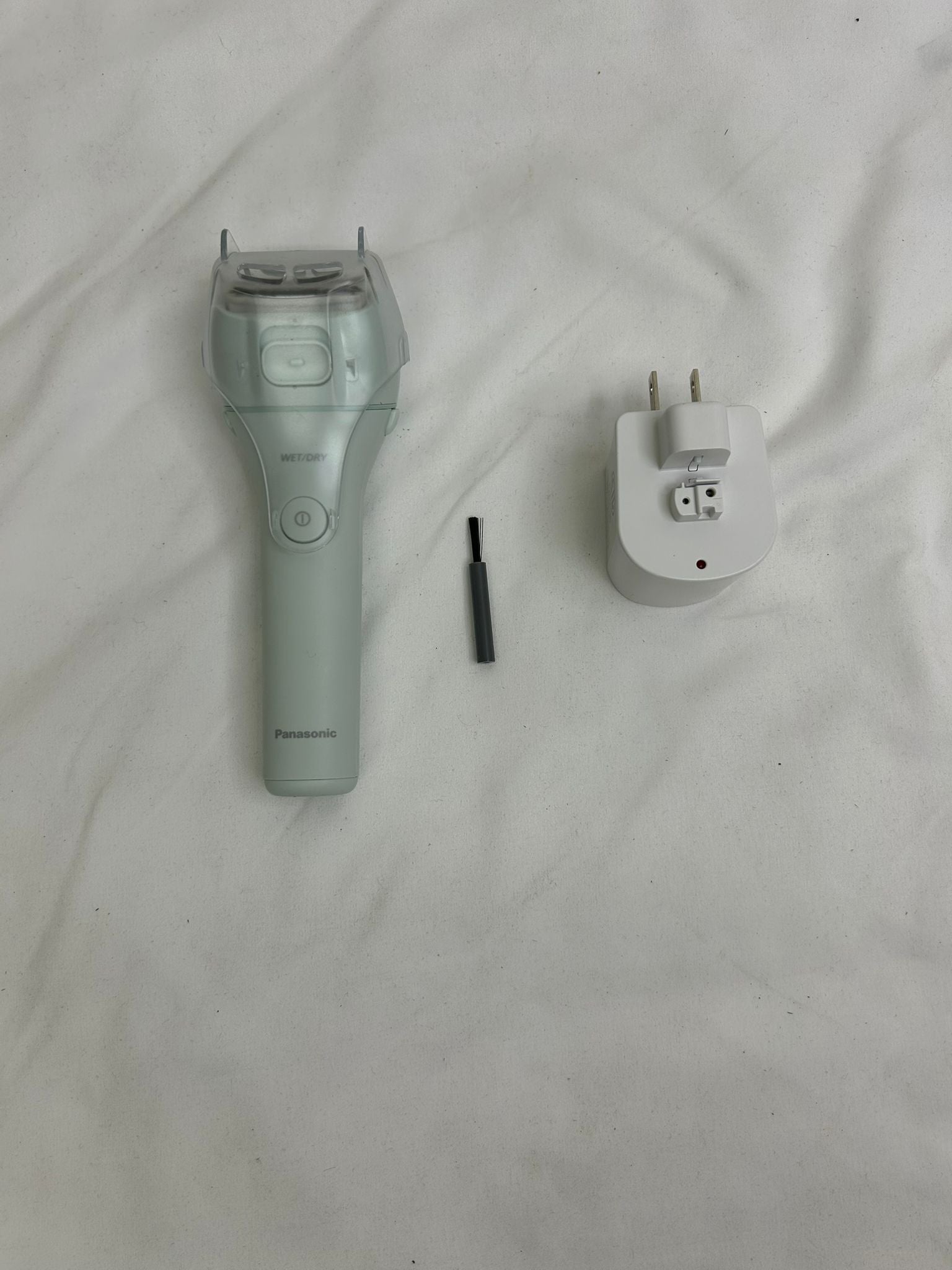 Panasonic CloseCurves ES-WL60-G – Rechargeable Wet/Dry Electric Shaver and Trimmer for Women