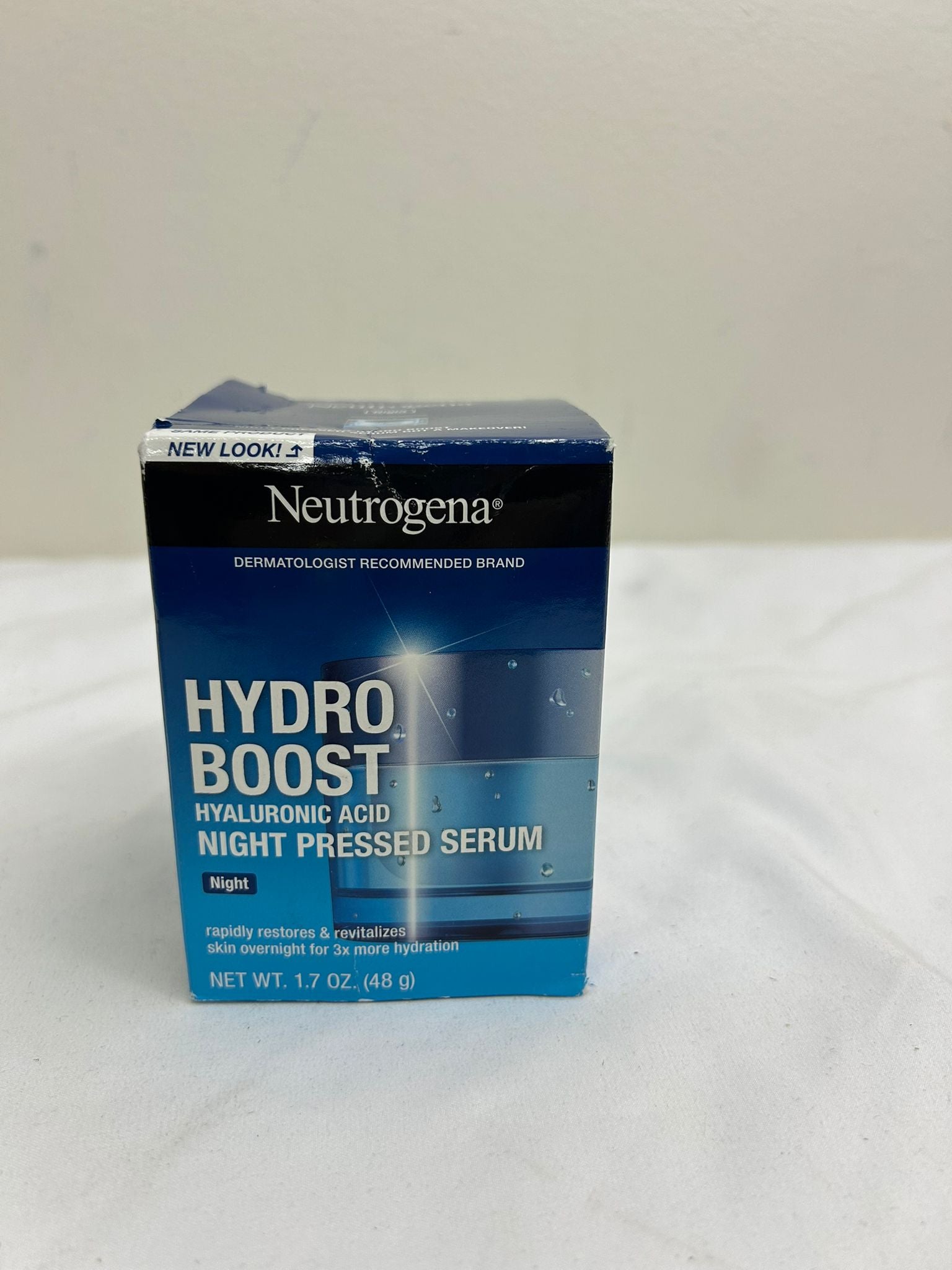 Neutrogena Hydro Boost Hyaluronic Acid Pressed Night Serum