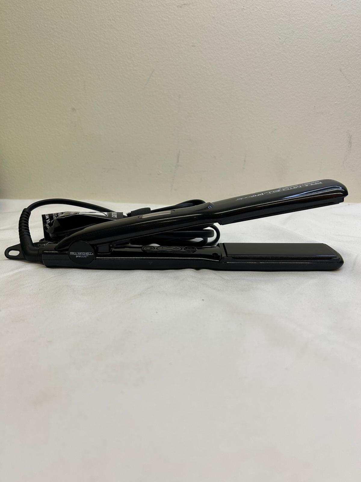 Paul Mitchell Pro Tools Express Ion Smooth+ Ceramic Flat Iron