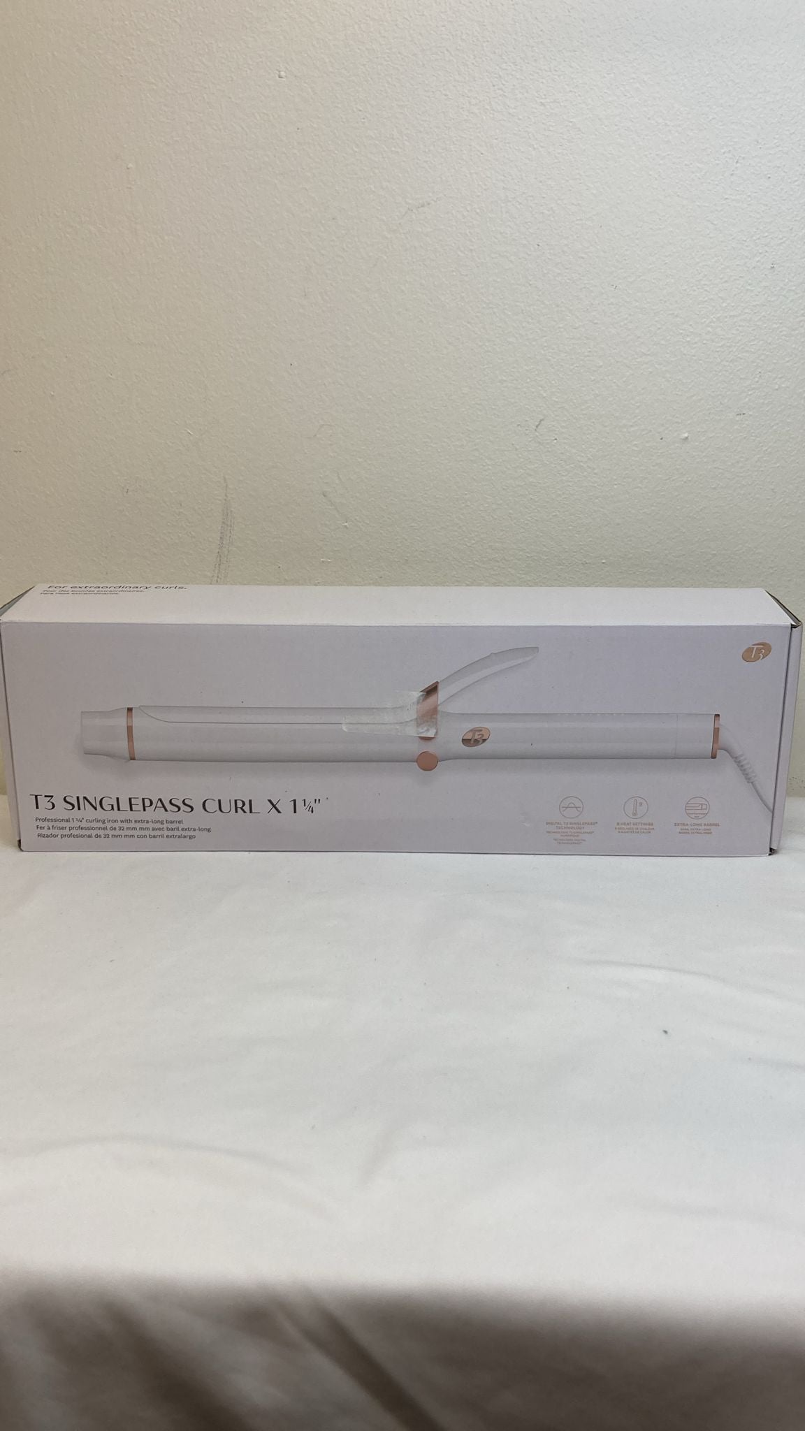 T3 SinglePass Curl X Extra-Long Barrel Curling Iron 1.25"