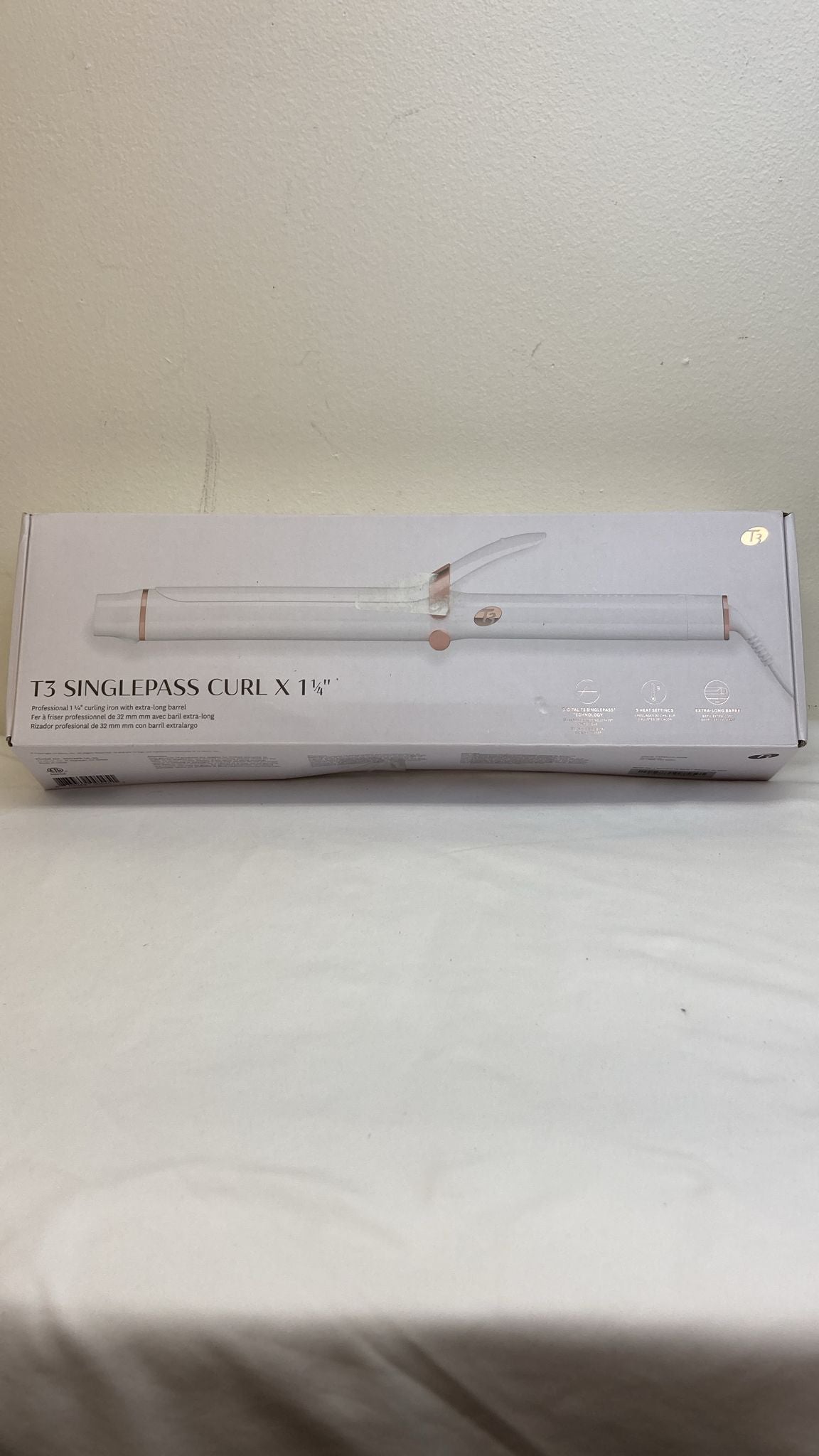 T3 SinglePass Curl X Extra-Long Barrel Curling Iron 1.25"