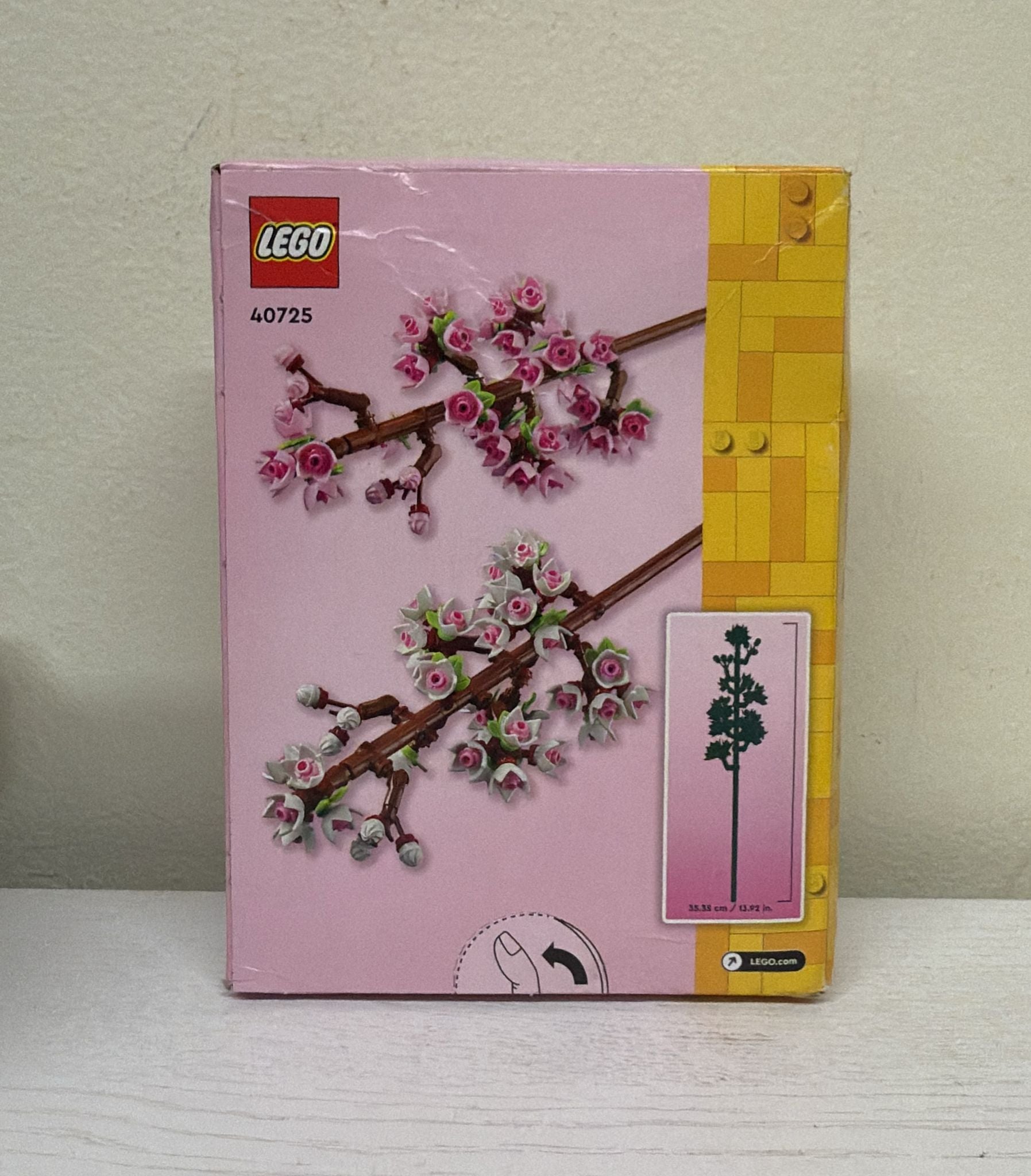 LEGO Flowers Celebration Gift – White and Pink Cherry Blossom (40725)