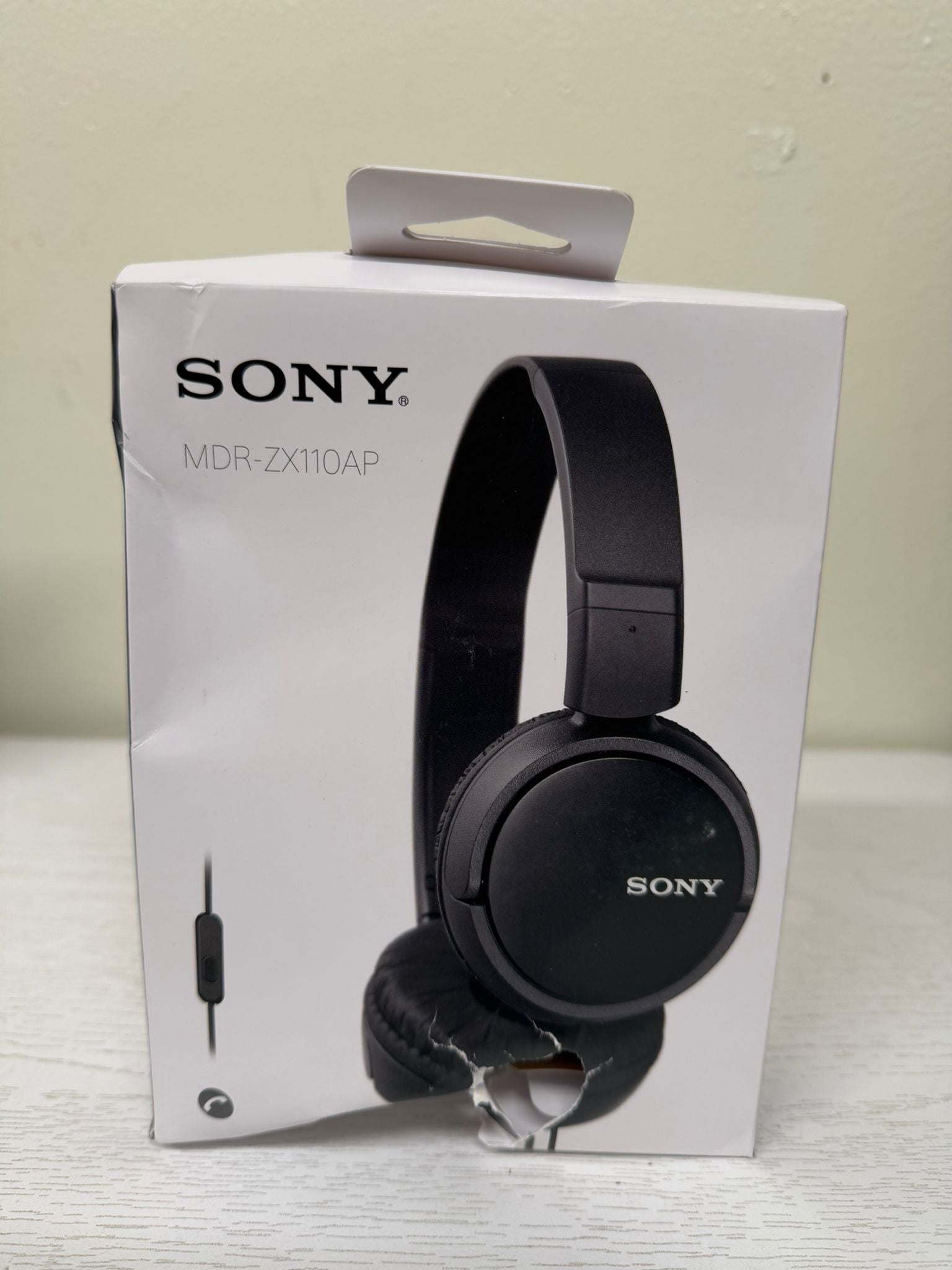 Sony ZX Series Wired On-Ear Headphones with Mic (Brand New)