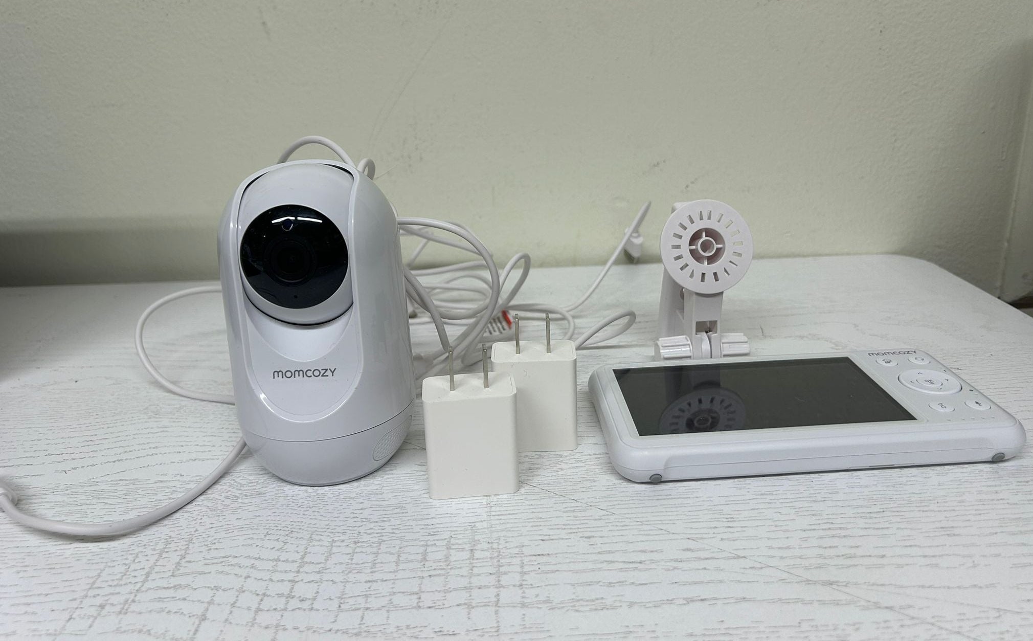 Momcozy BM01 1080P 5" HD Video Baby Monitor (Open Box)