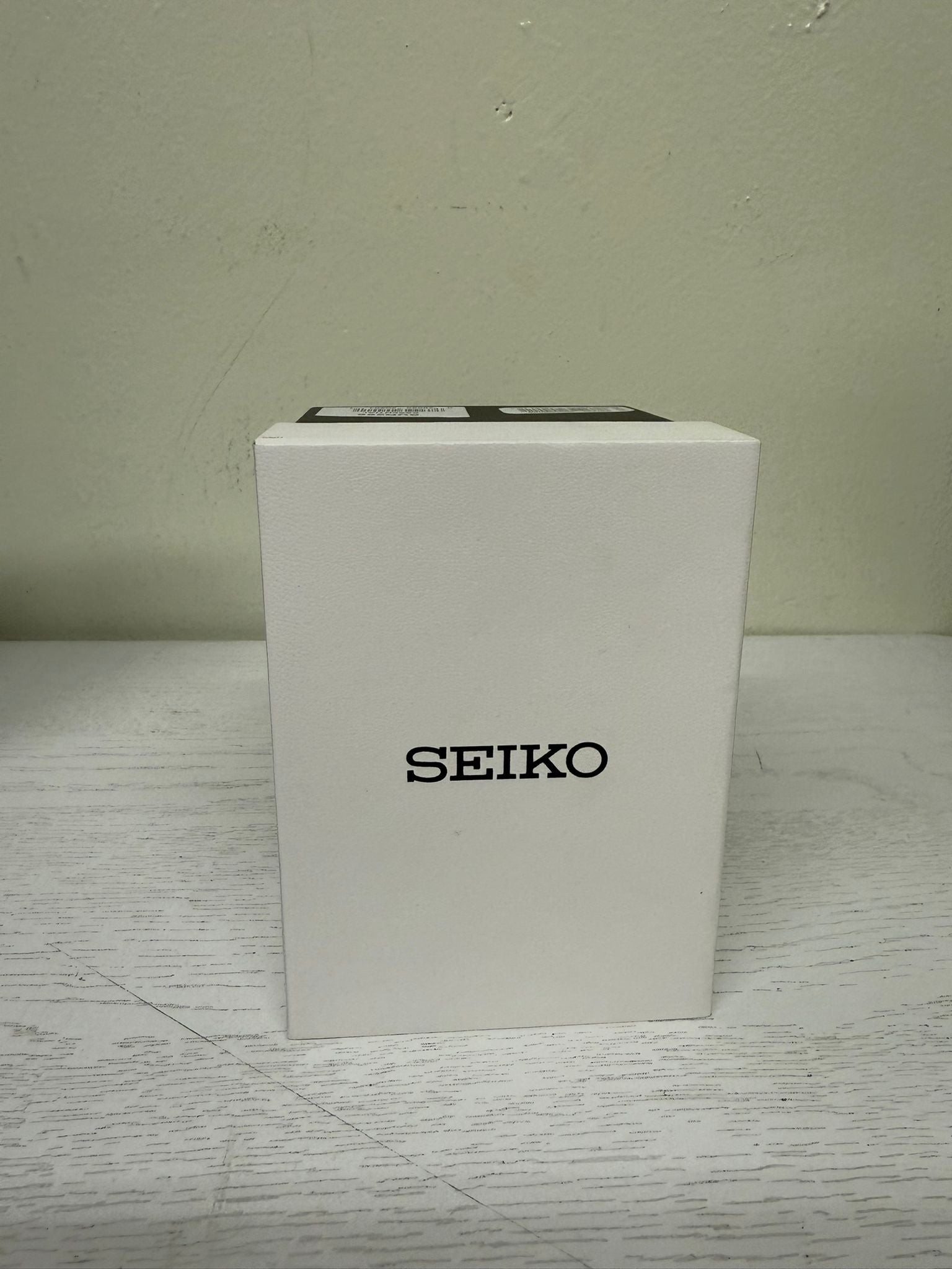 Seiko Essentials Quartz Grey Dial Men’s Watch SUR356 (Brand New)