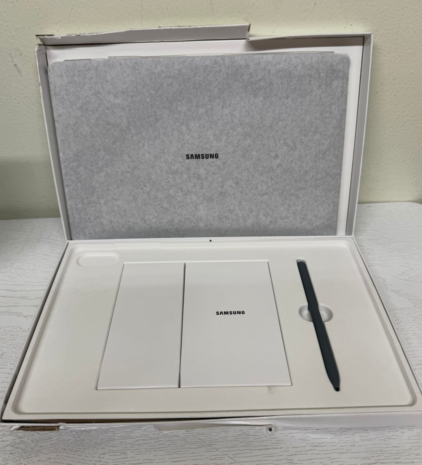 Samsung Galaxy Tab S9 FE+ Plus 12.4” 256GB Android Tablet (Brand New)