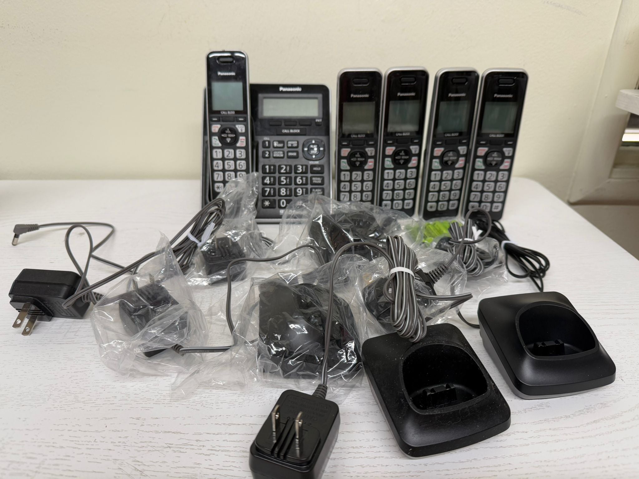 Panasonic Cordless Phone with Advanced Call Block (Lightly Used)