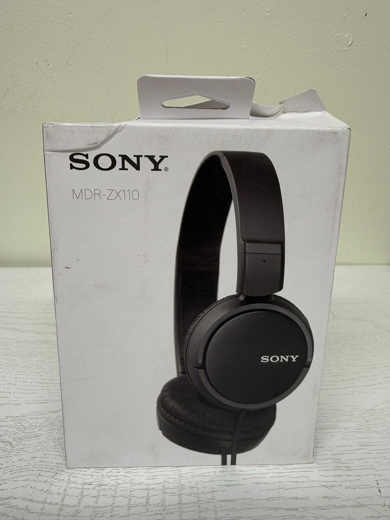 Sony ZX Series Wired On-Ear Headphones, Black MDR-ZX110 (Brand New)