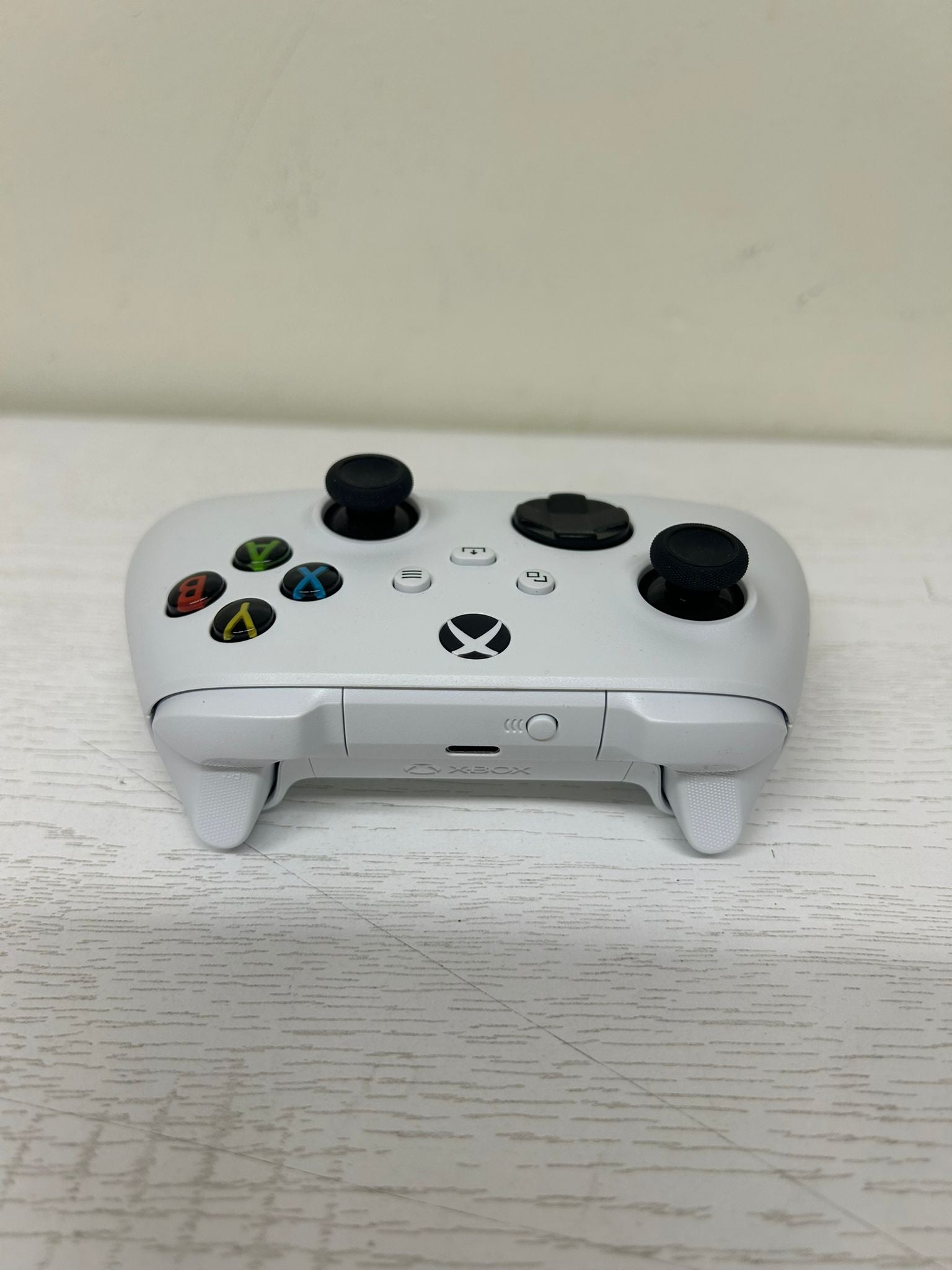 Microsoft Xbox Series S/X Wireless Controller - Robot White (Brand New)