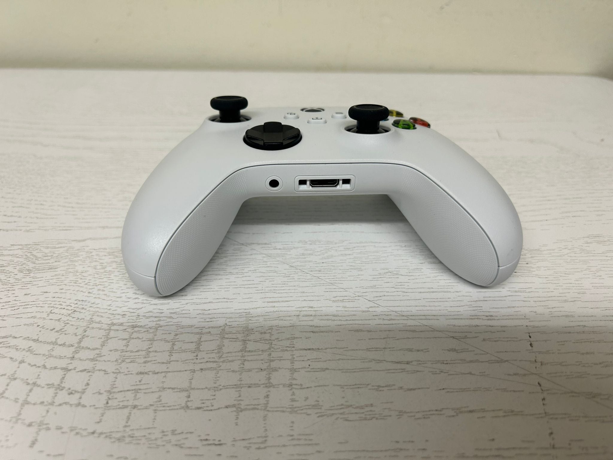 Microsoft Xbox Series S/X Wireless Controller - Robot White (Brand New)