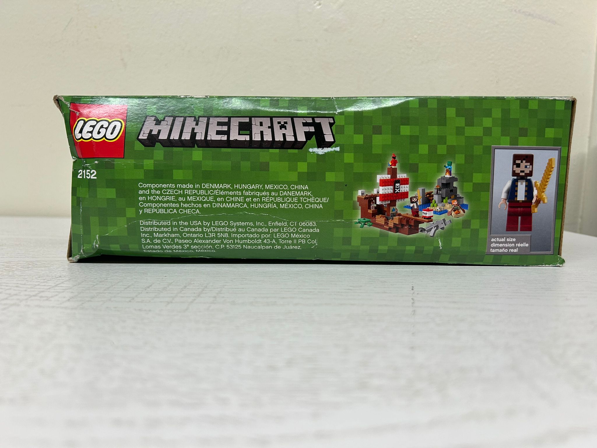 LEGO® Minecraft The Pirate Ship Adventure (21152) (Brand New)