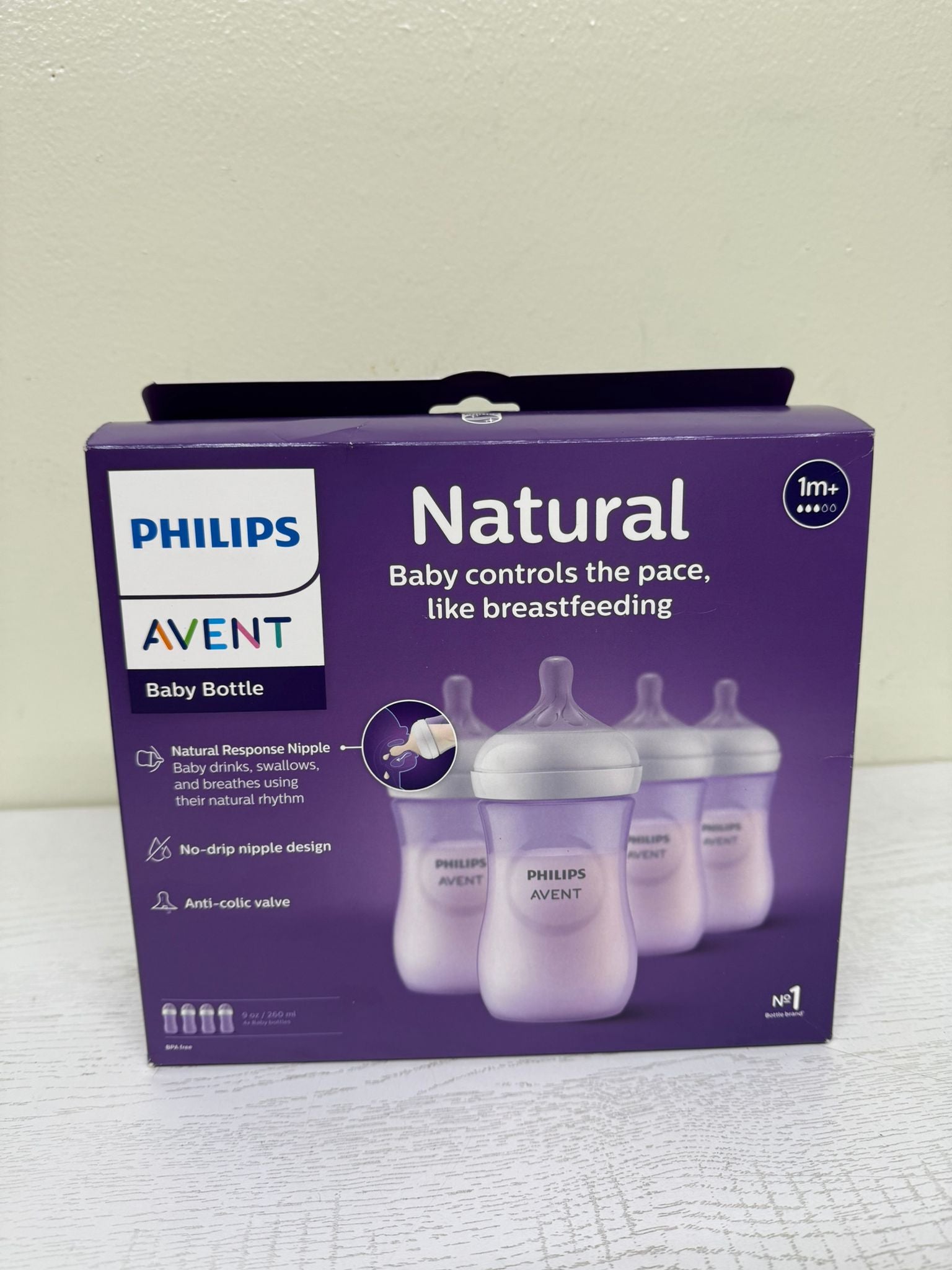 Philips Avent Natural Baby Bottle with Natural Response Nipple, Purple, 9oz 4pk, SCY903/34 (Brand New)