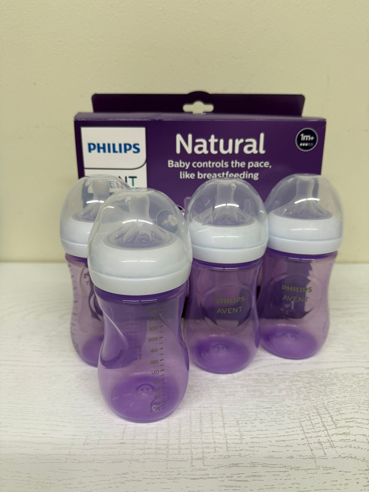 Philips Avent Natural Baby Bottle with Natural Response Nipple, Purple, 9oz 4pk, SCY903/34 (Brand New)