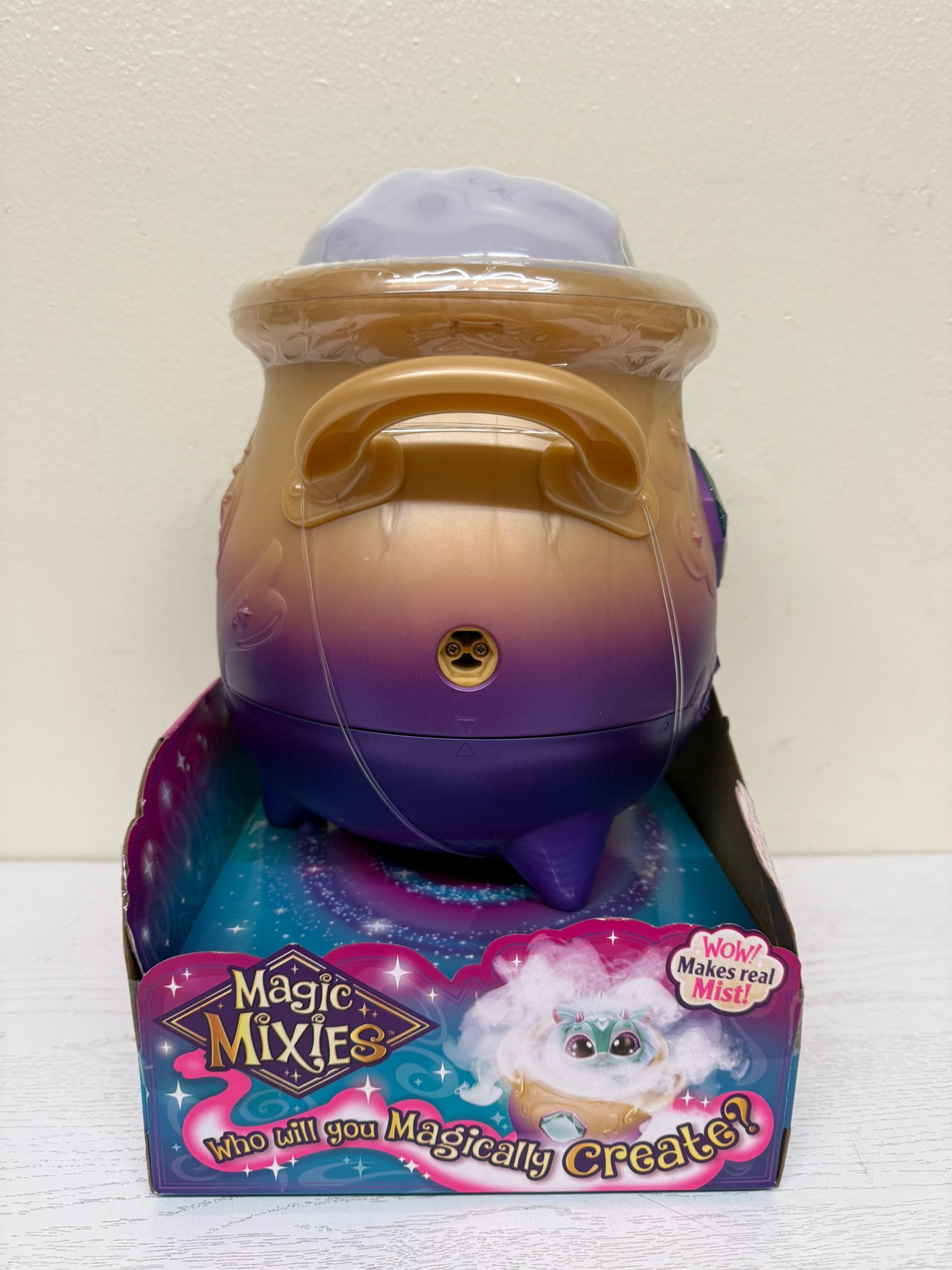 Magic Mixies Magical Misting Cauldron with Interactive 8-inch Pink Plush Toy - 50+ Sounds and Reactions, Multicolor (Brand New)