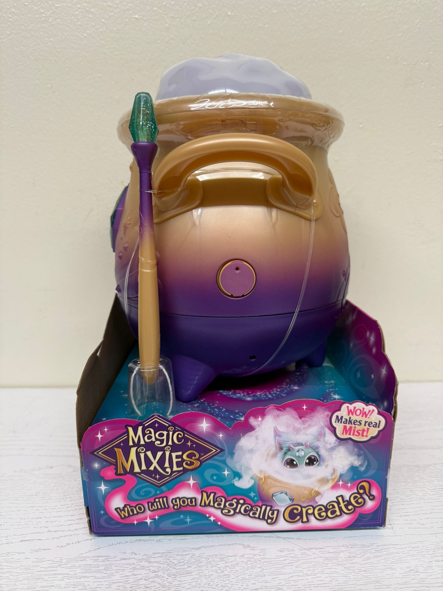 Magic Mixies Magical Misting Cauldron with Interactive 8-inch Pink Plush Toy - 50+ Sounds and Reactions, Multicolor (Brand New)