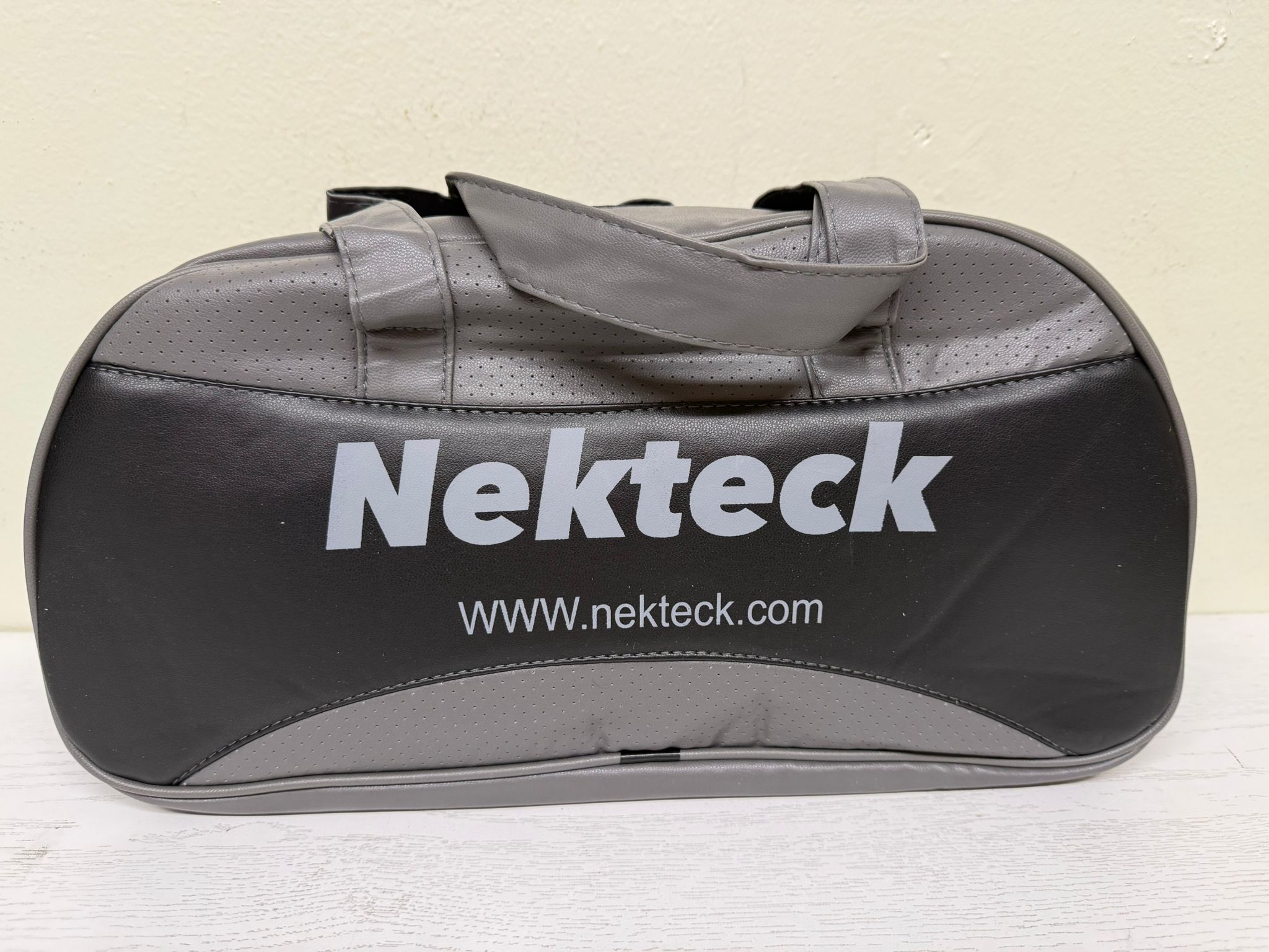 Nekteck Shiatsu Neck and Back Massager with Soothing Heat (Open Box)