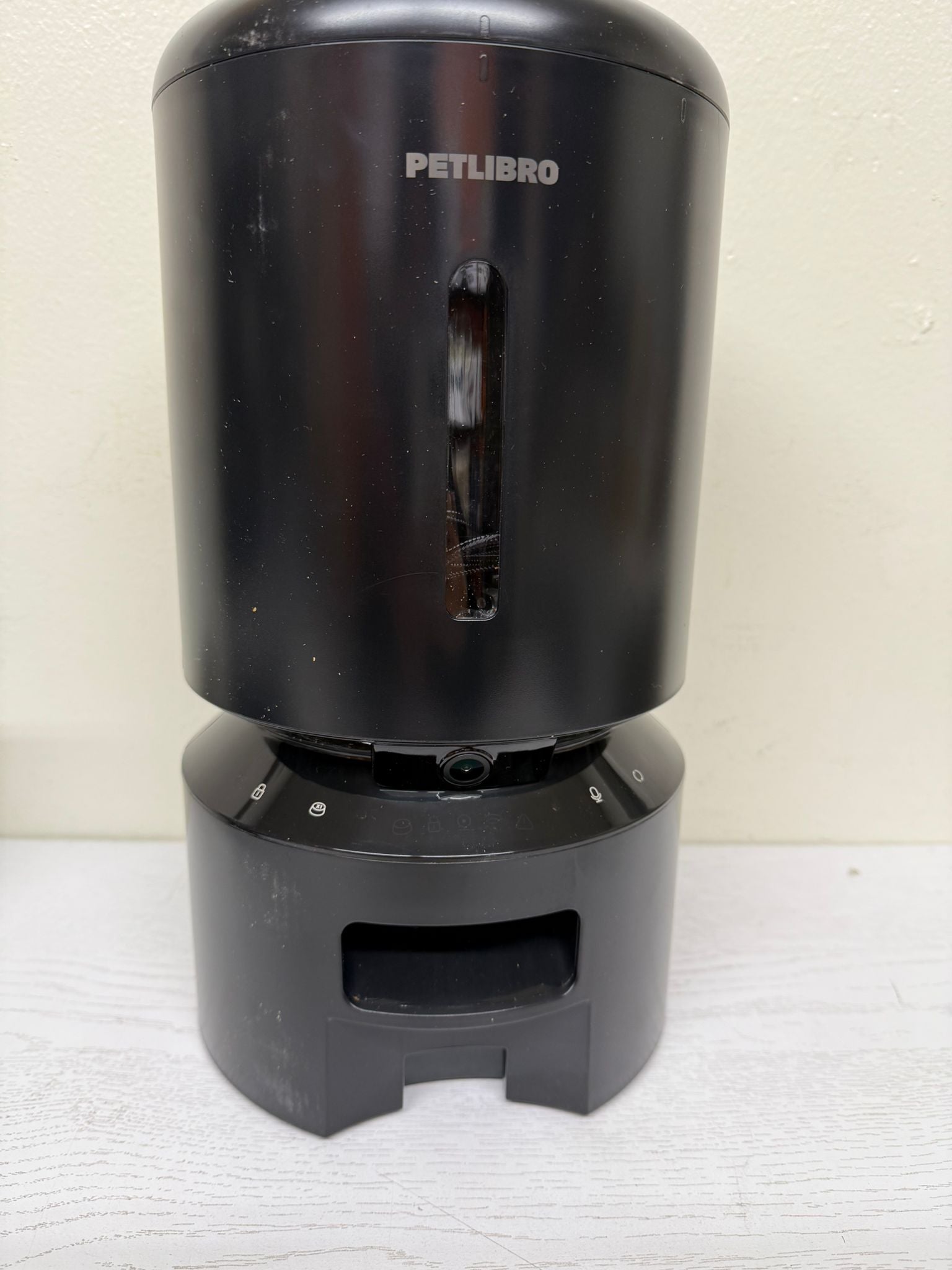 PETLIBRO Automatic Cat Feeder with Camera (Lightly Used)