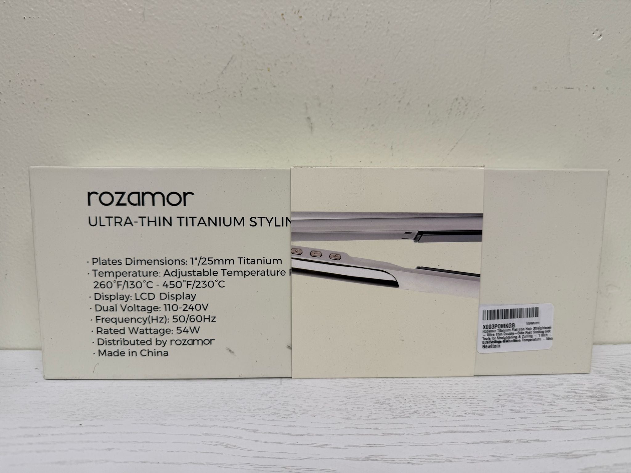 Titanium Flat Iron Hair Straightener (Brand New)