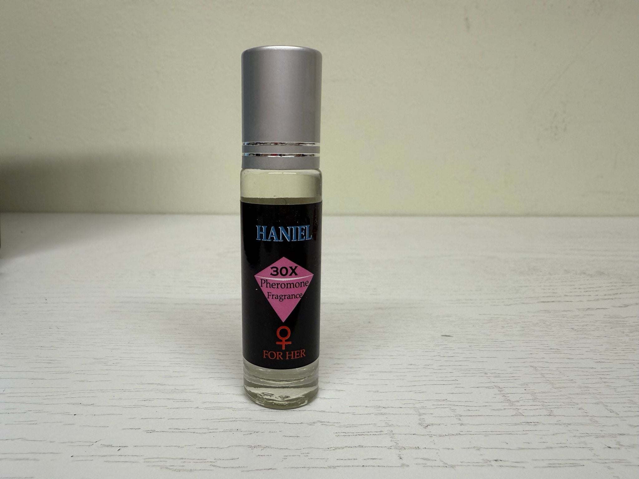 Haniel Pheromone Perfume Oil for Her (Brand New)