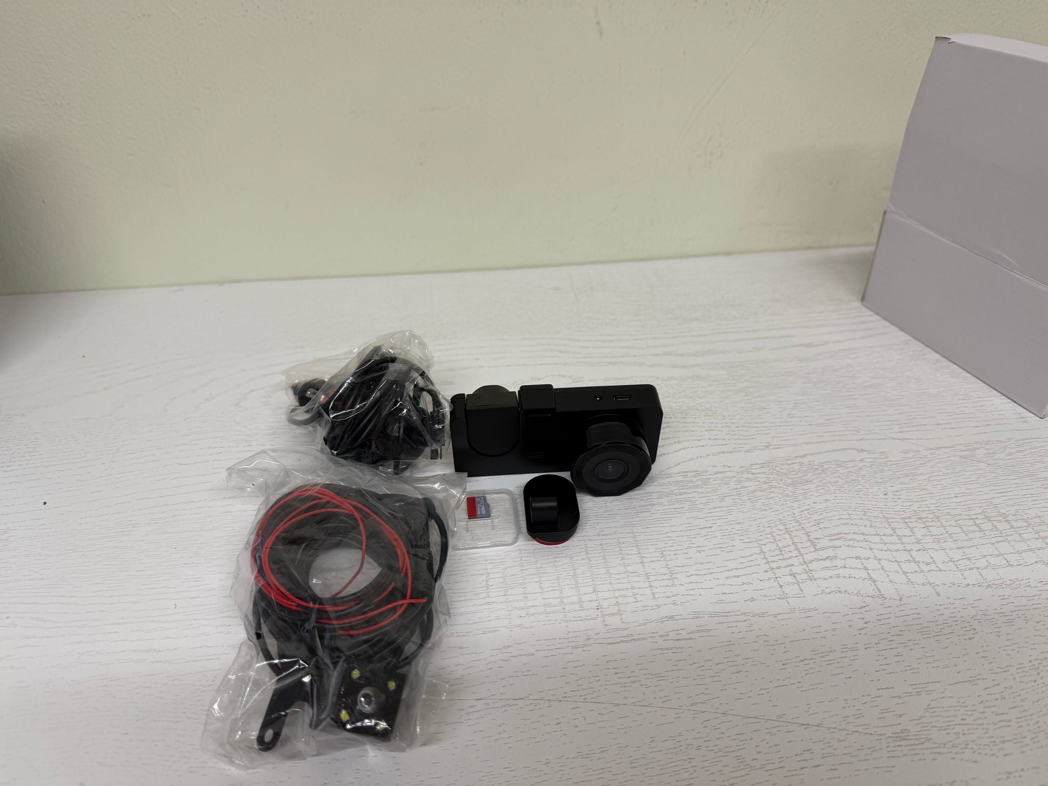 3 Channel 4K Dash Cam (Brand New)