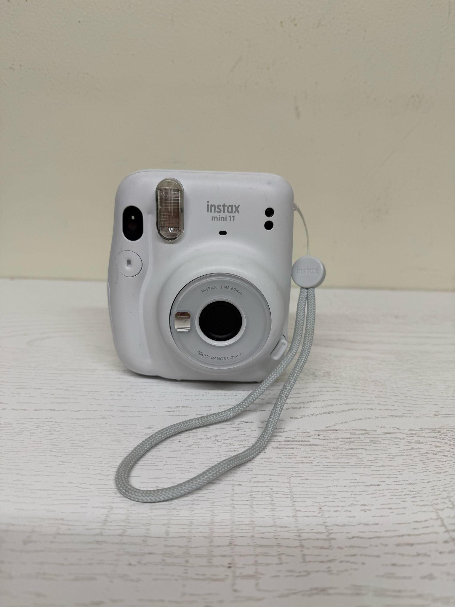 Fujifilm Instax Mini 11 Instant Camera – Ice White (Open Box/ Lightly Used)