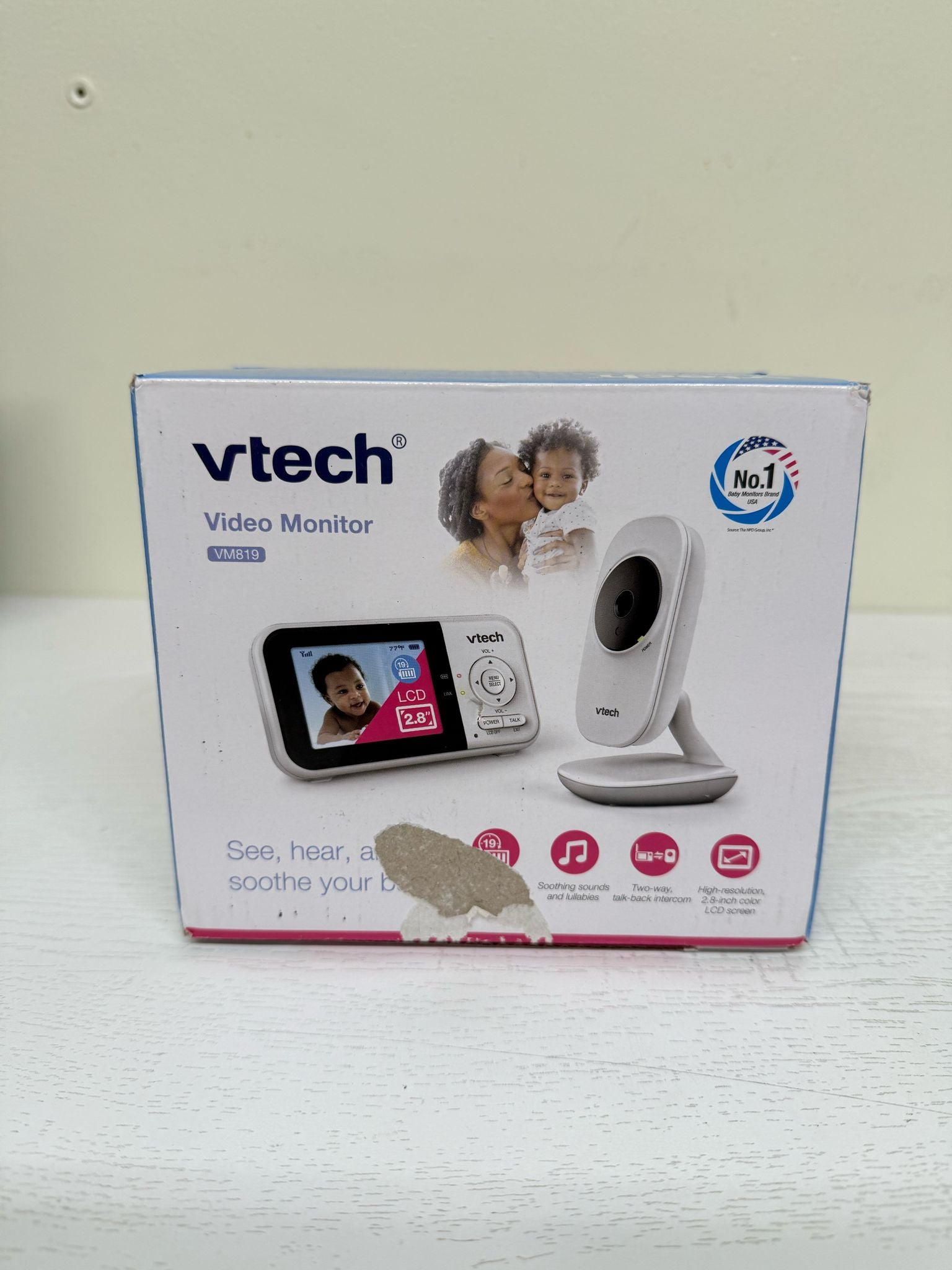 VTech VM819 Baby Monitor with Camera and Audio (Lighty Used)