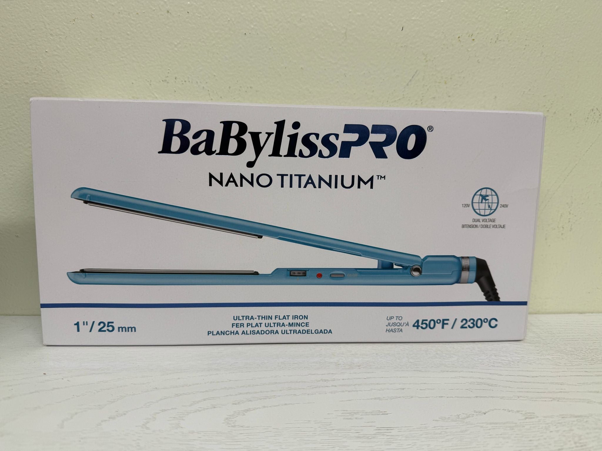 BaBylissPRO Nano Titanium Flat Iron Hair Straightener (Brand New)