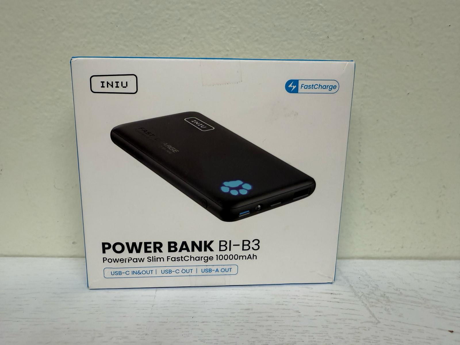 INIU Portable Charger, Slimmest 10000mAh Power Bank (Open Box)