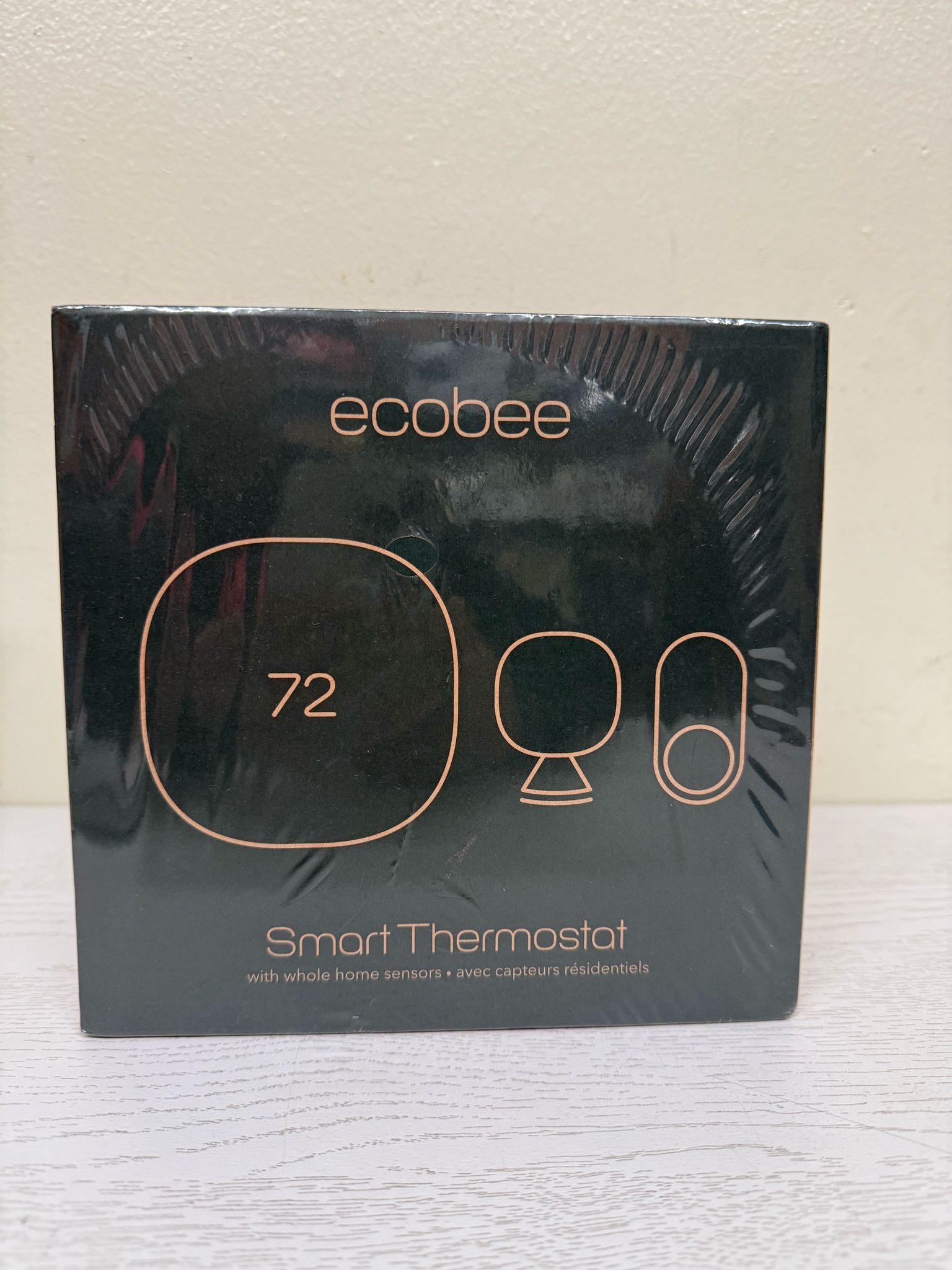 Ecobee Smart Thermostat with Whole Home Sensors (Brand New)