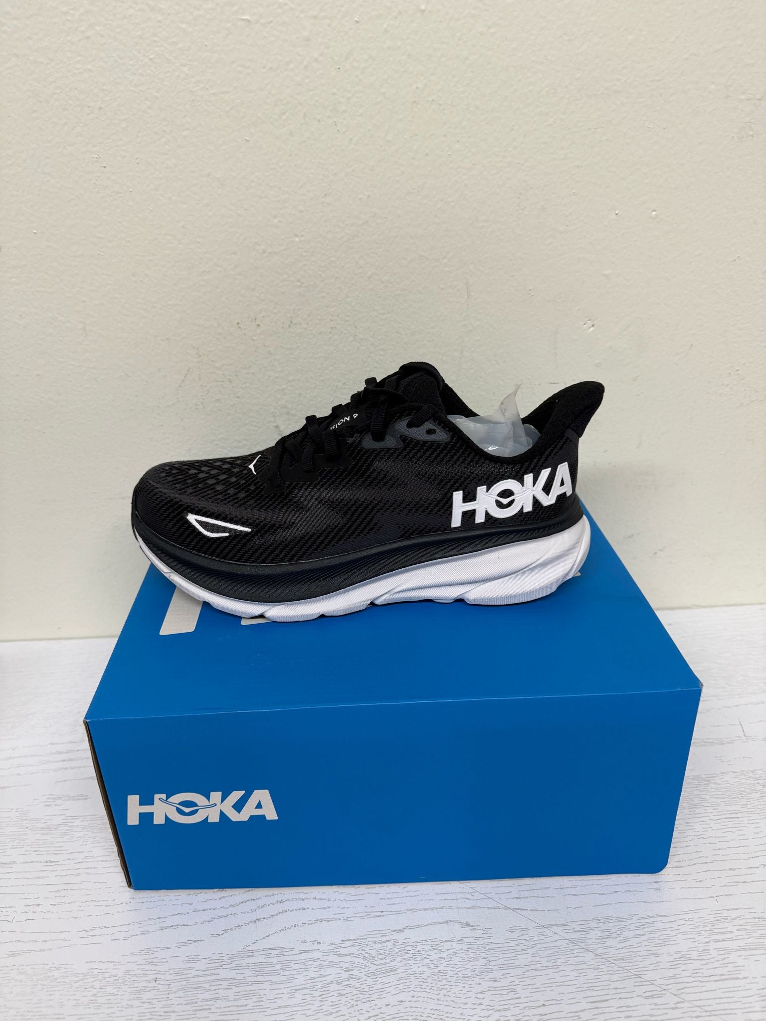 HOKA Clifton 9 Women's Road Running Shoes (Brand New)