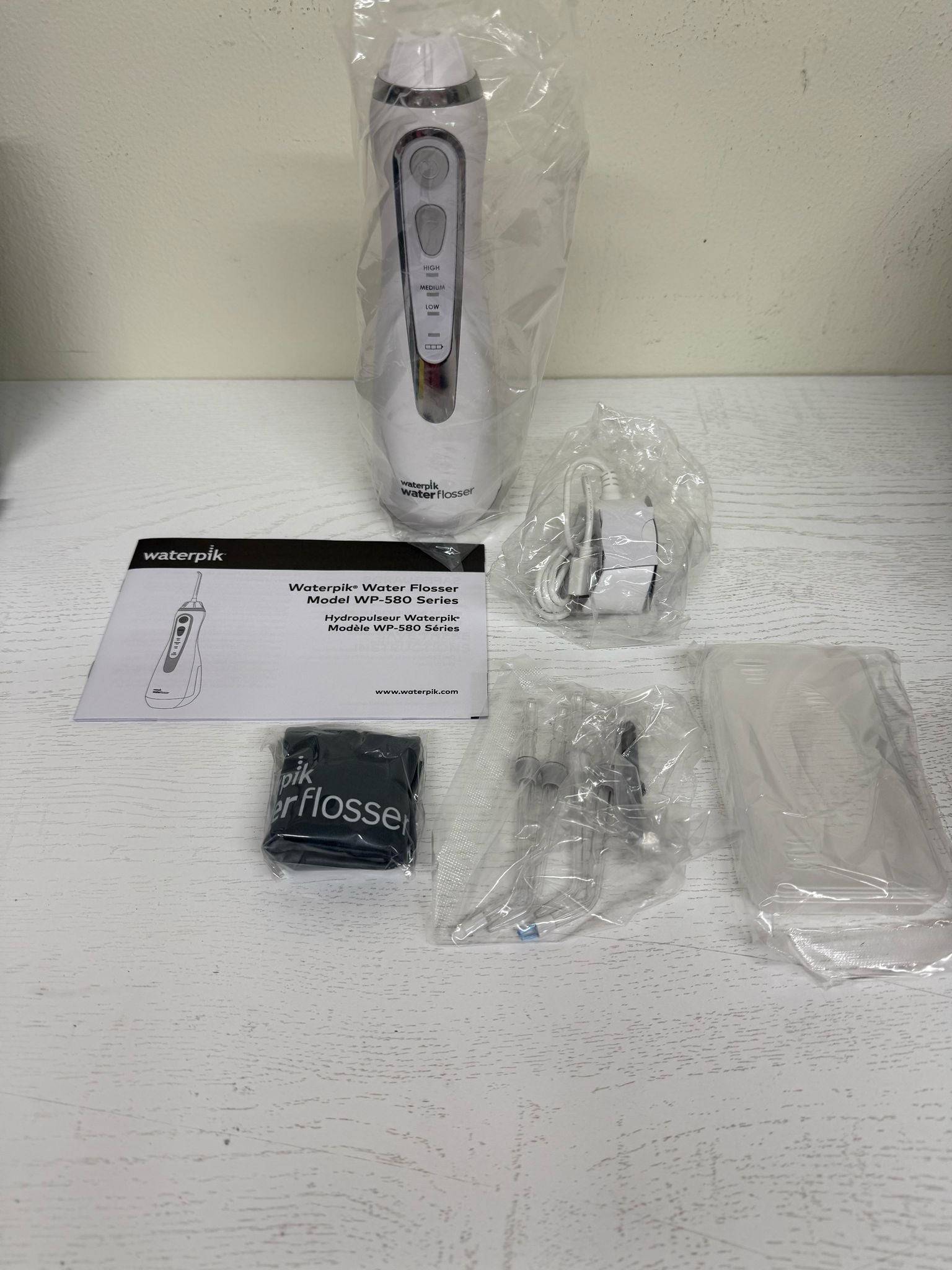 Waterpik Water Flosser Cordless Advanced 2.0 (Brand New)