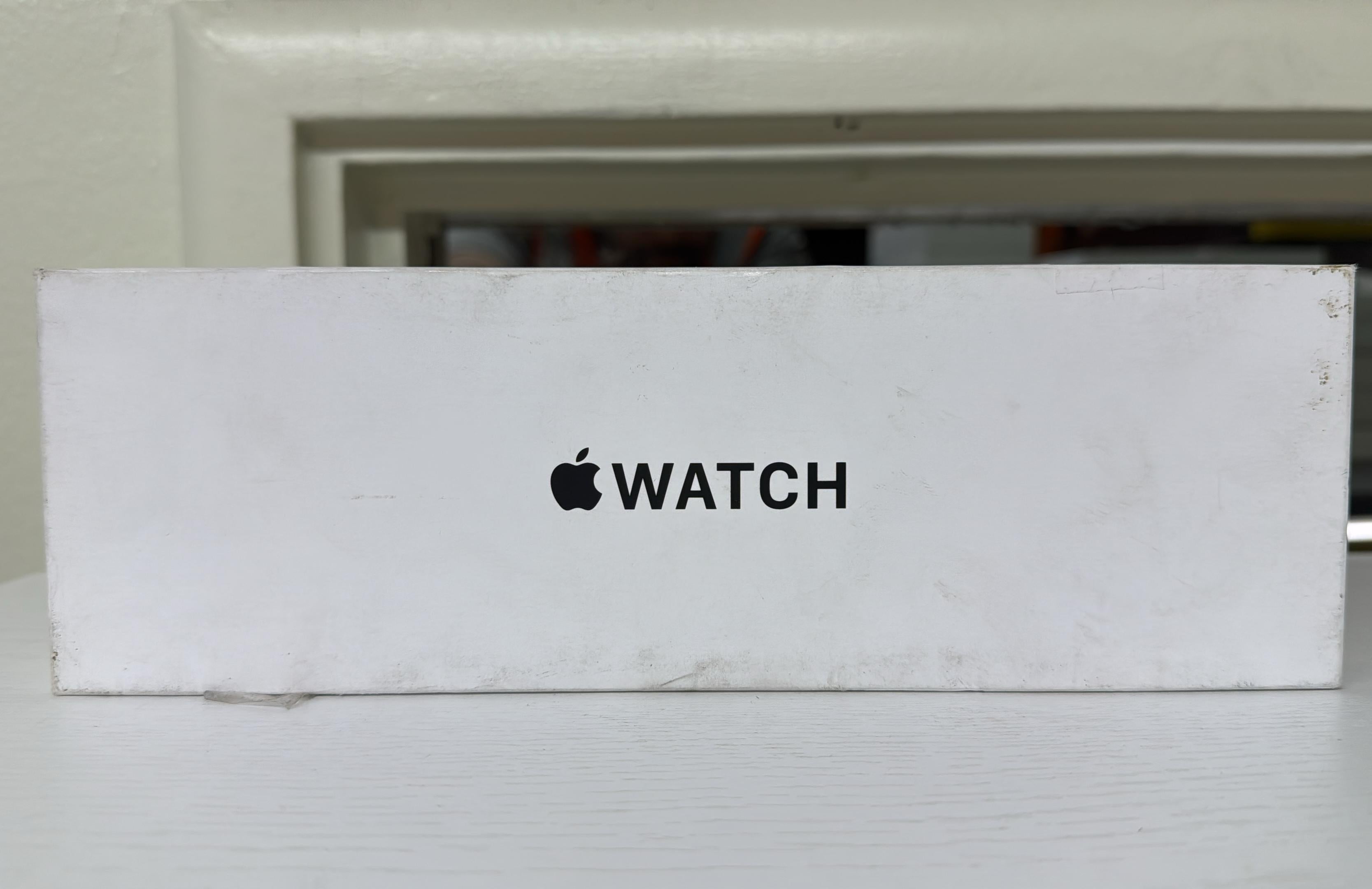 Apple Watch SE (Gen 2) - 44mm Midnight Aluminum with Midnight Sport Band M/L - GPS (Open Box)