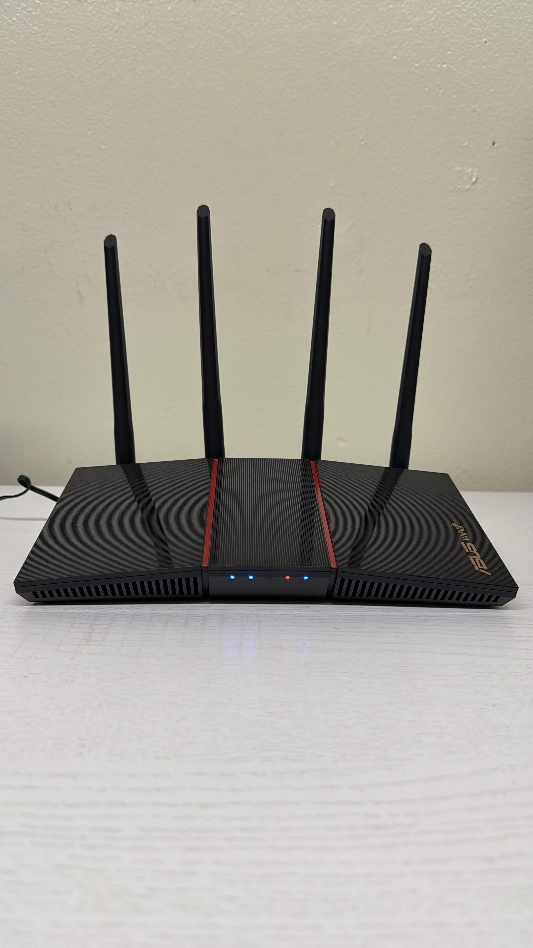 ASUS RT-AX55 AX1800 Dual Band WiFi 6 Gigabit Router (Lightly Used)