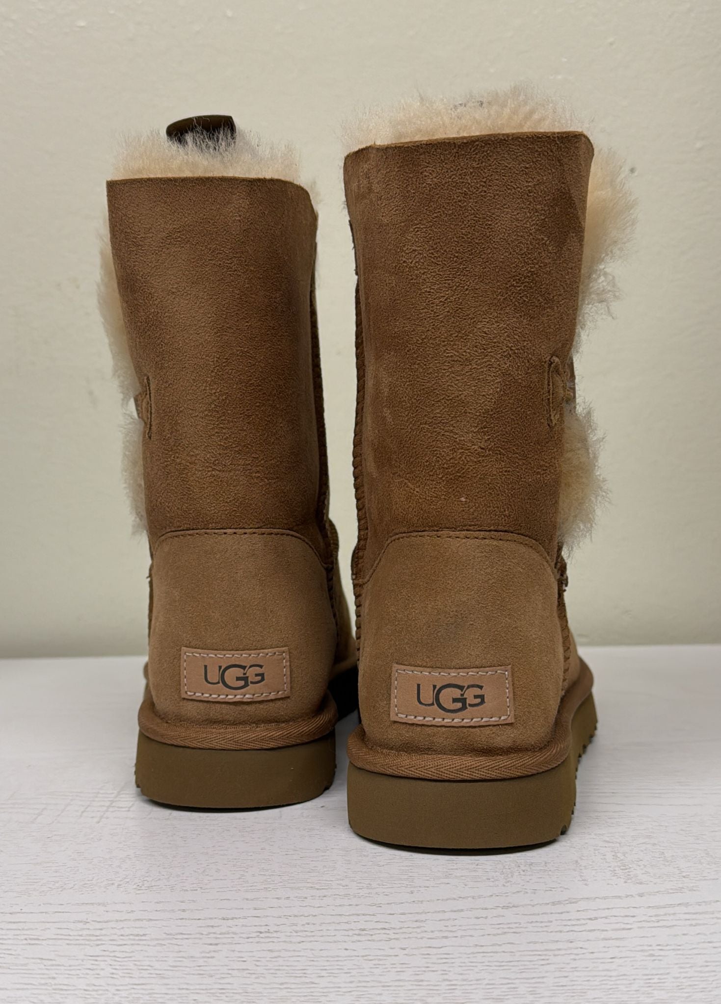 UGG Women's Bailey Button II Boot - Brown (Brand New)